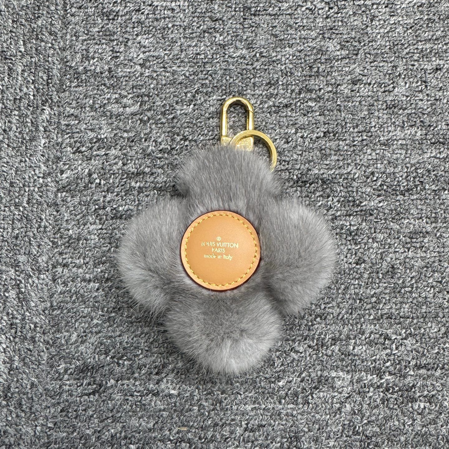 Louis Vuitton Louis Vuitton Mink Fur Keychain 99 New Size ONE SIZE - 2 Thumbnail