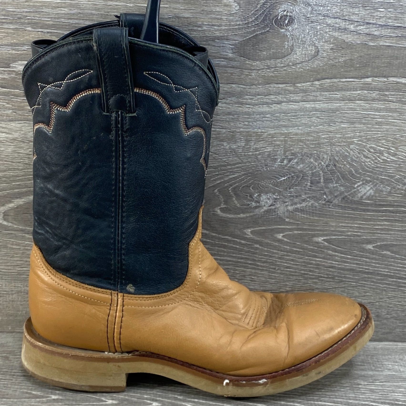 Vintage VINTAGE Laredo Mens 10.5 Brown Leather Cowboy Boots Round Toe Western Crepe Sole USA VTG Size US 11 / EU 44 - 2 Thumbnail