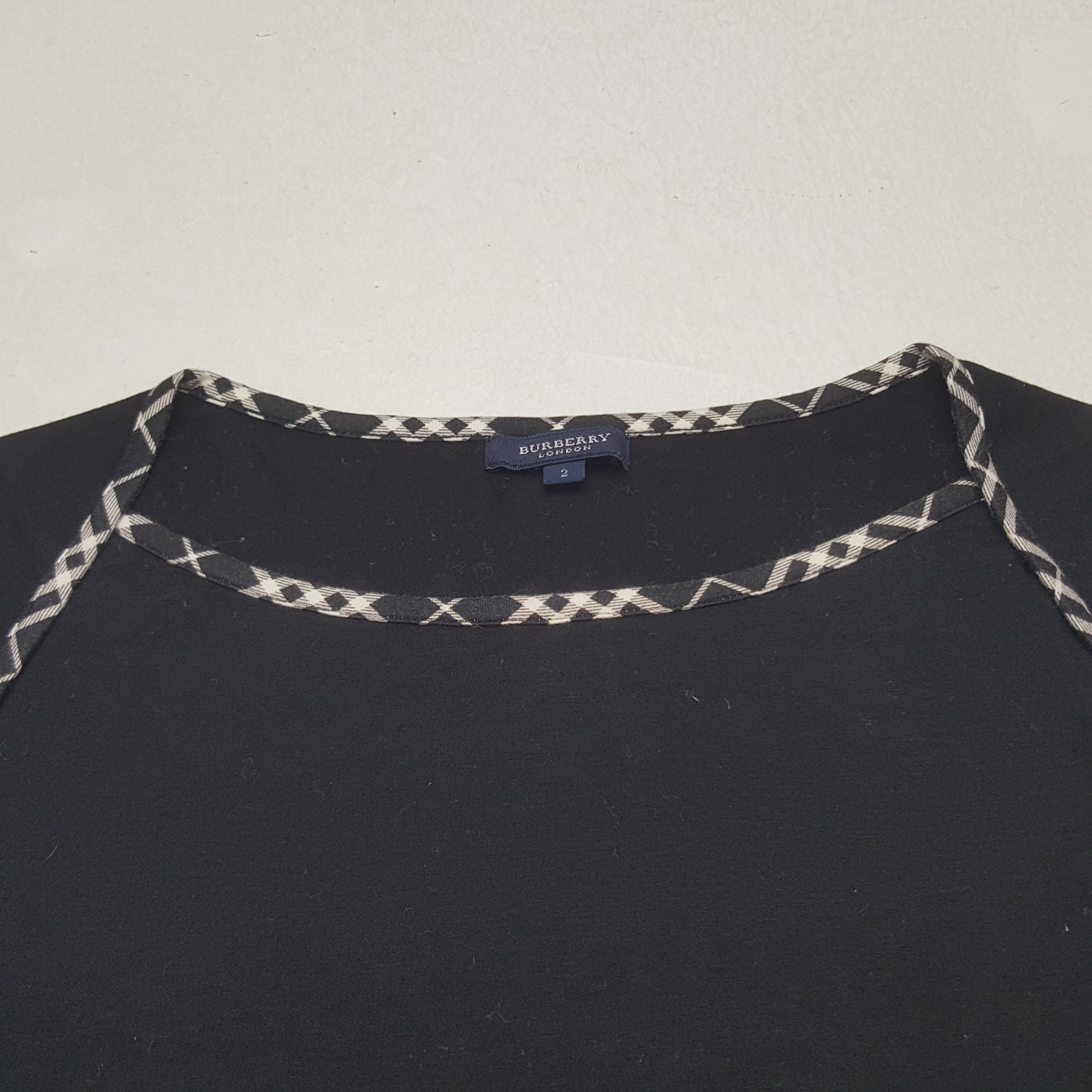 Burberry × Vintage Vintage Burberry London Designer Brand Tshirt C276N46 Size S / US 4 / IT 40 - 5 Thumbnail