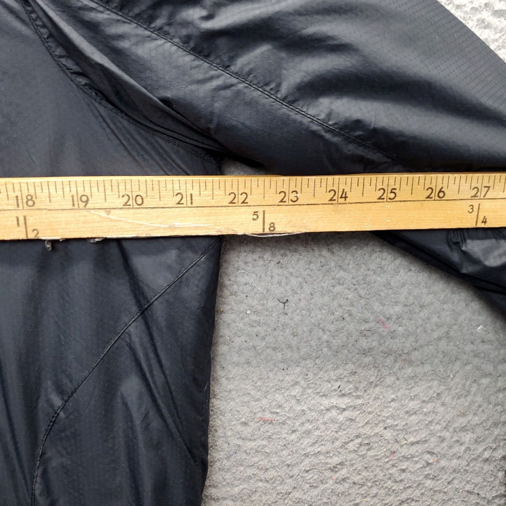 Vintage Columbia Windbreaker Jacket Mens Small Black Fleece Lined Adjustable Drawcord Hem Zip Pocket Size US S / EU 44-46 / 1 - 4 Thumbnail