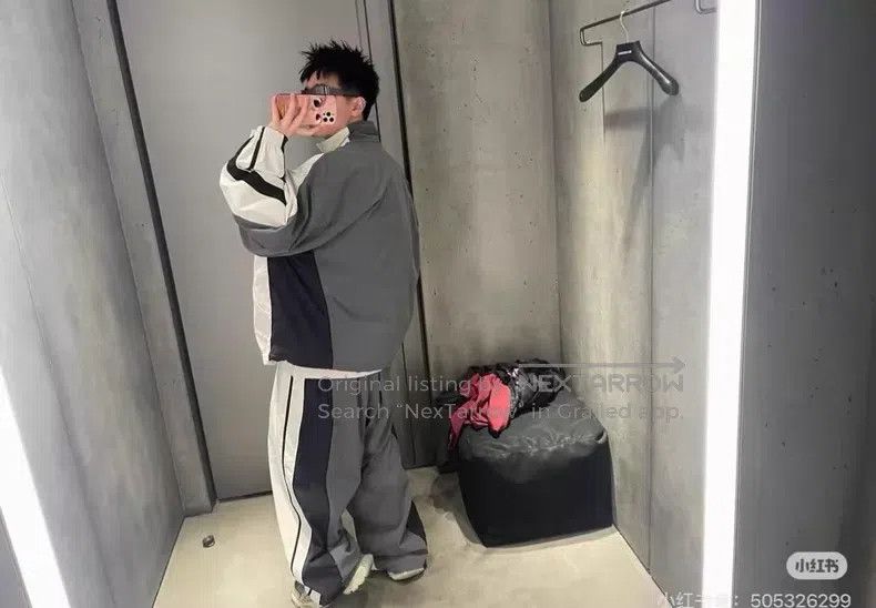 Balenciaga Balenciaga White and Grey Stretch Tech Fabric Sport Blende Size US S / EU 44-46 / 1 - 7 Thumbnail