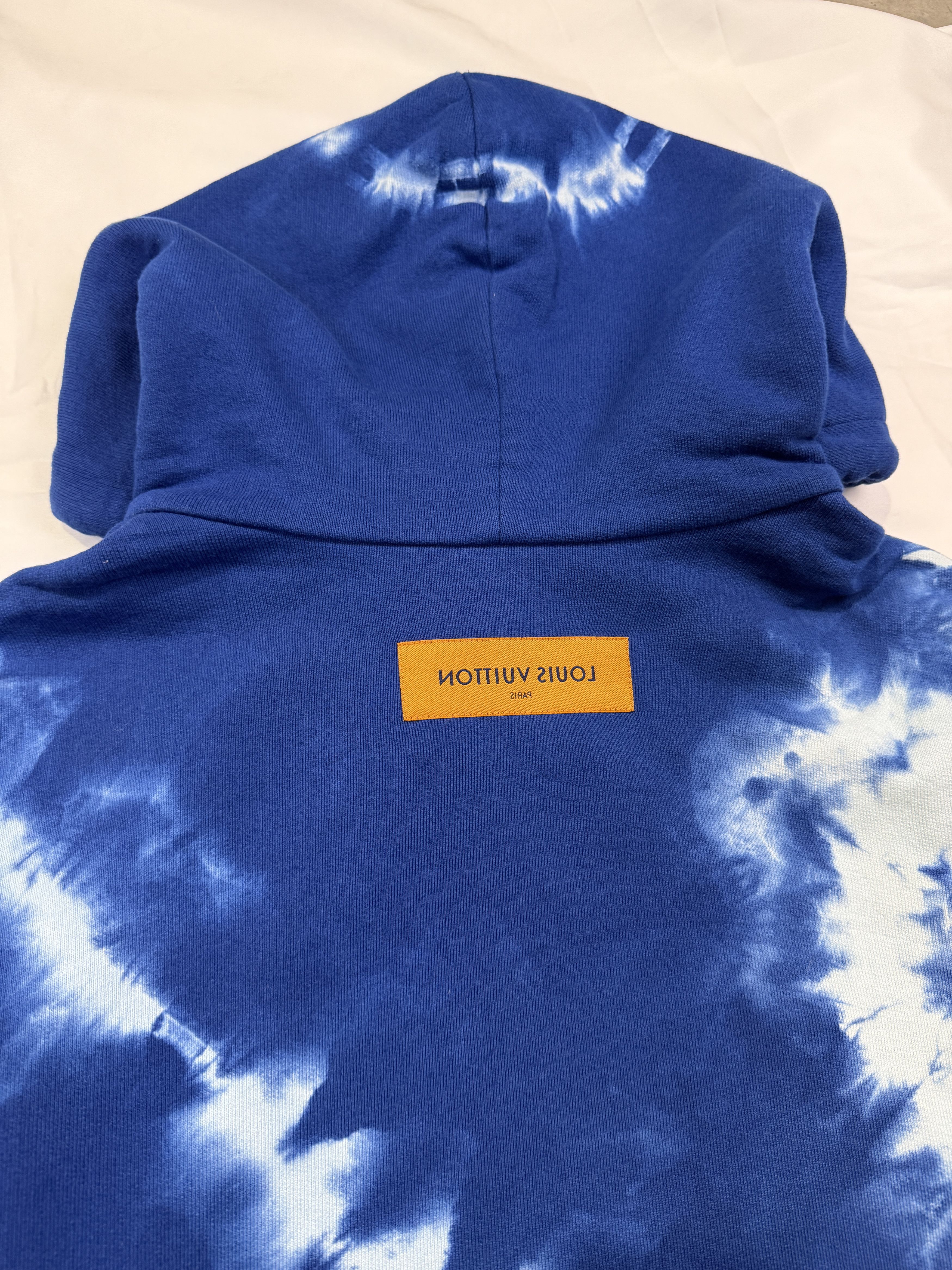 Louis Vuitton Louis Vuitton LV Tie Dye Blue Hoodie Size US L / EU 52-54 / 3 - 10 Thumbnail
