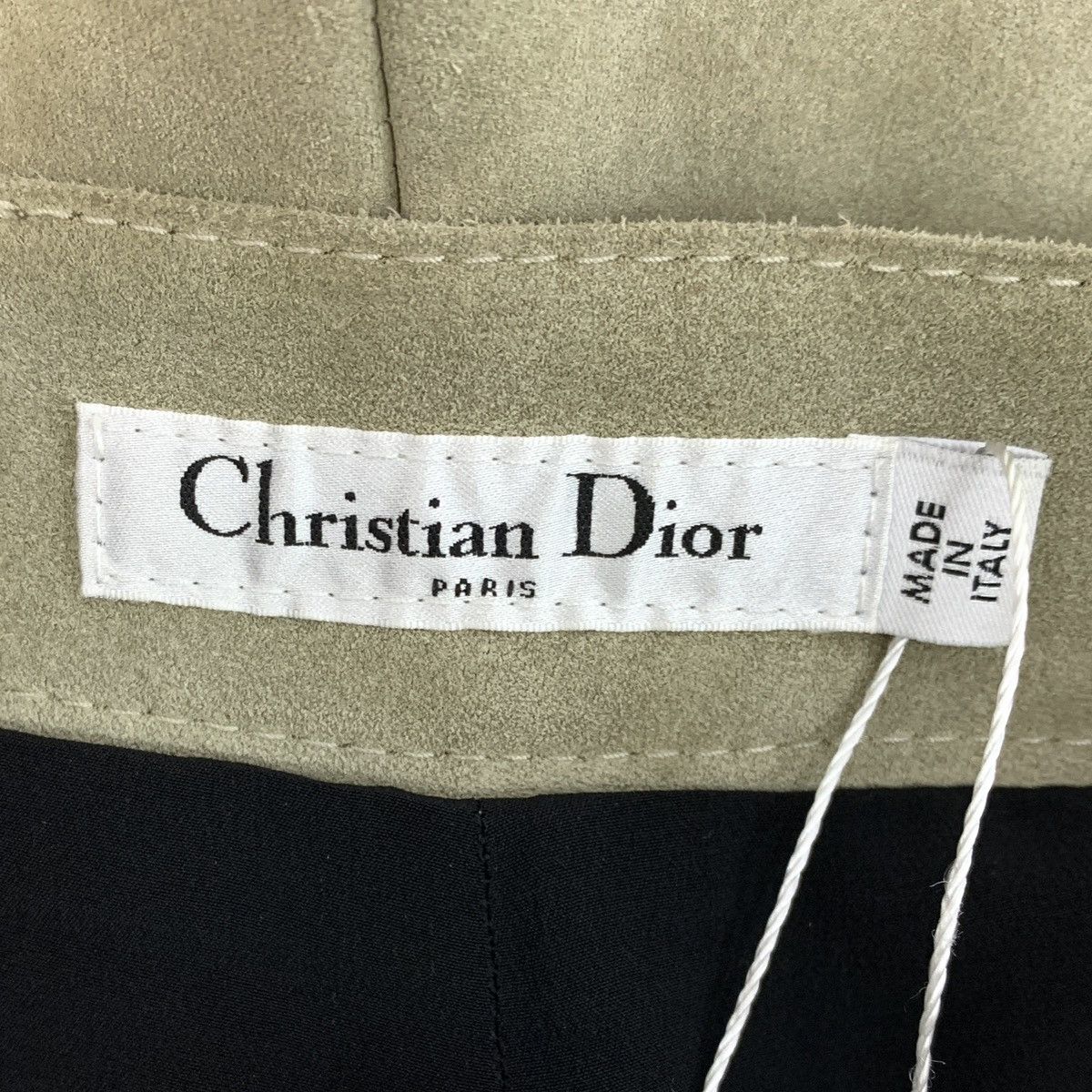 Dior Dior Brown Pattern Embroidery Suede Casual Shorts K26WX Size 26" / US 2 / IT 38 - 4 Thumbnail