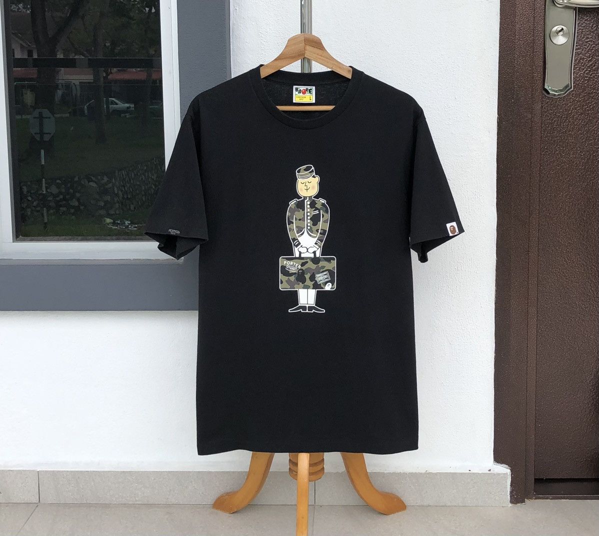 Bape × Porter OG BAPE x Porter Stand Tee Black Short Sleeve Size US L / EU 52-54 / 3 - 6 Thumbnail
