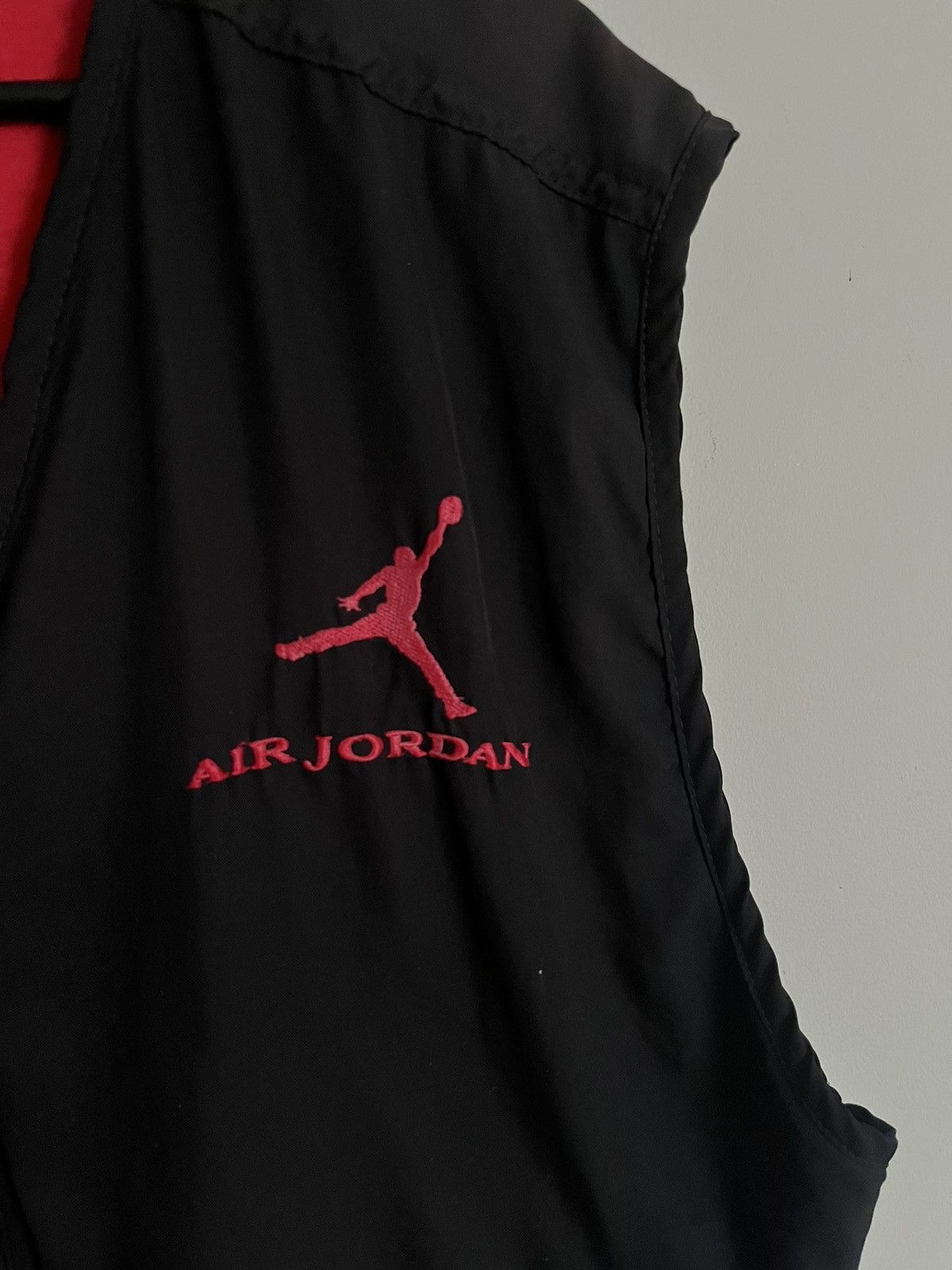 Jordan Brand × Nike × Vintage Vintage Jordan Nike 90s vest Size US M / EU 48-50 / 2 - 3 Thumbnail