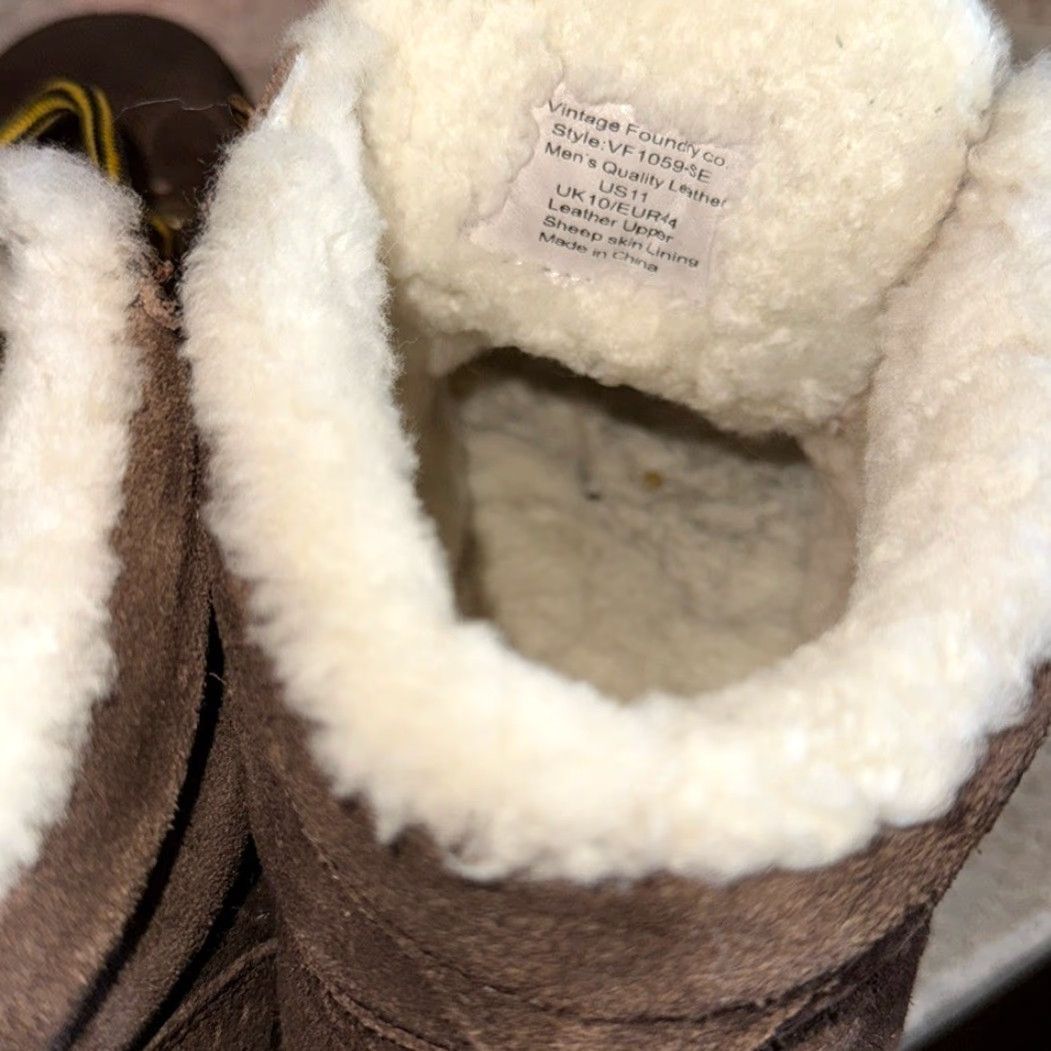 Skin Vintage Foundry Co. Men's Leather Brown Sheepskin Lined Boots Size 11 User: Vintage Foundry Co. Men's Leather Brown Sheepskin Lined Boots Size 11 Size US 11 / EU 44 - 6 Thumbnail