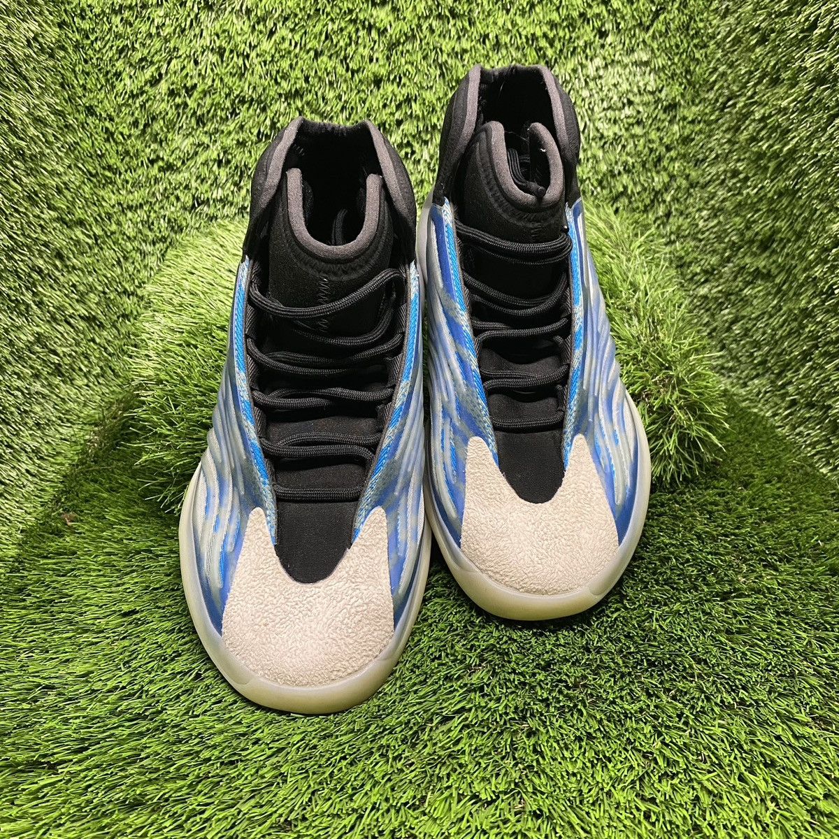 Yeezy Yeezy Quantum “Frozen Blue” (Size 10.5) Size US 10.5 / EU 43-44 - 4 Thumbnail