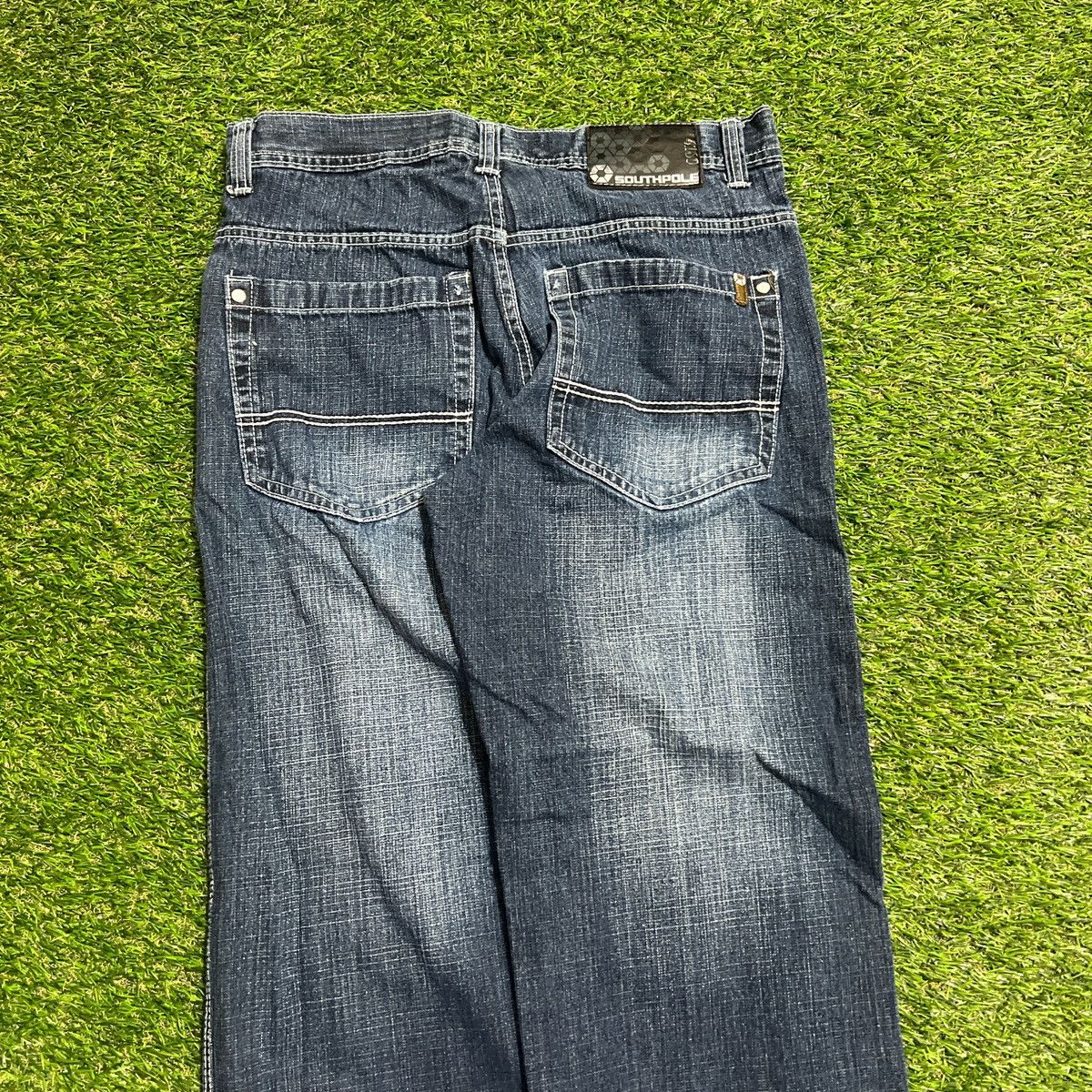 Southpole Do not buy looking to trade for some sizs 40 or 42 southpole Size US 34 / EU 50 - 8 Thumbnail