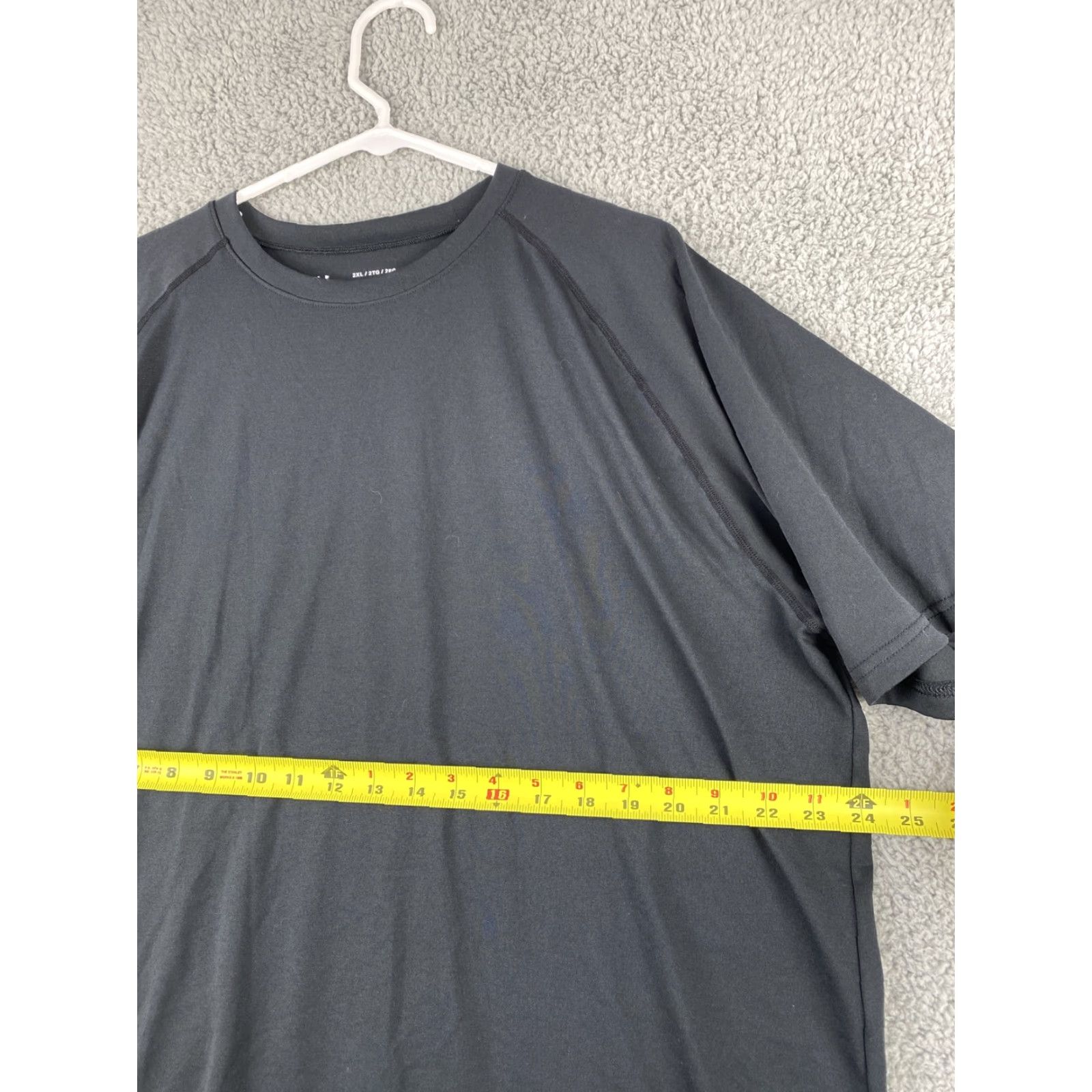 Under Armour UNDER ARMOUR UA HeatGear Loose Short Sleeve Black T-Shirt Men’s Size XXL / 36-38 Size US XXL / EU 58 / 5 - 6 Thumbnail