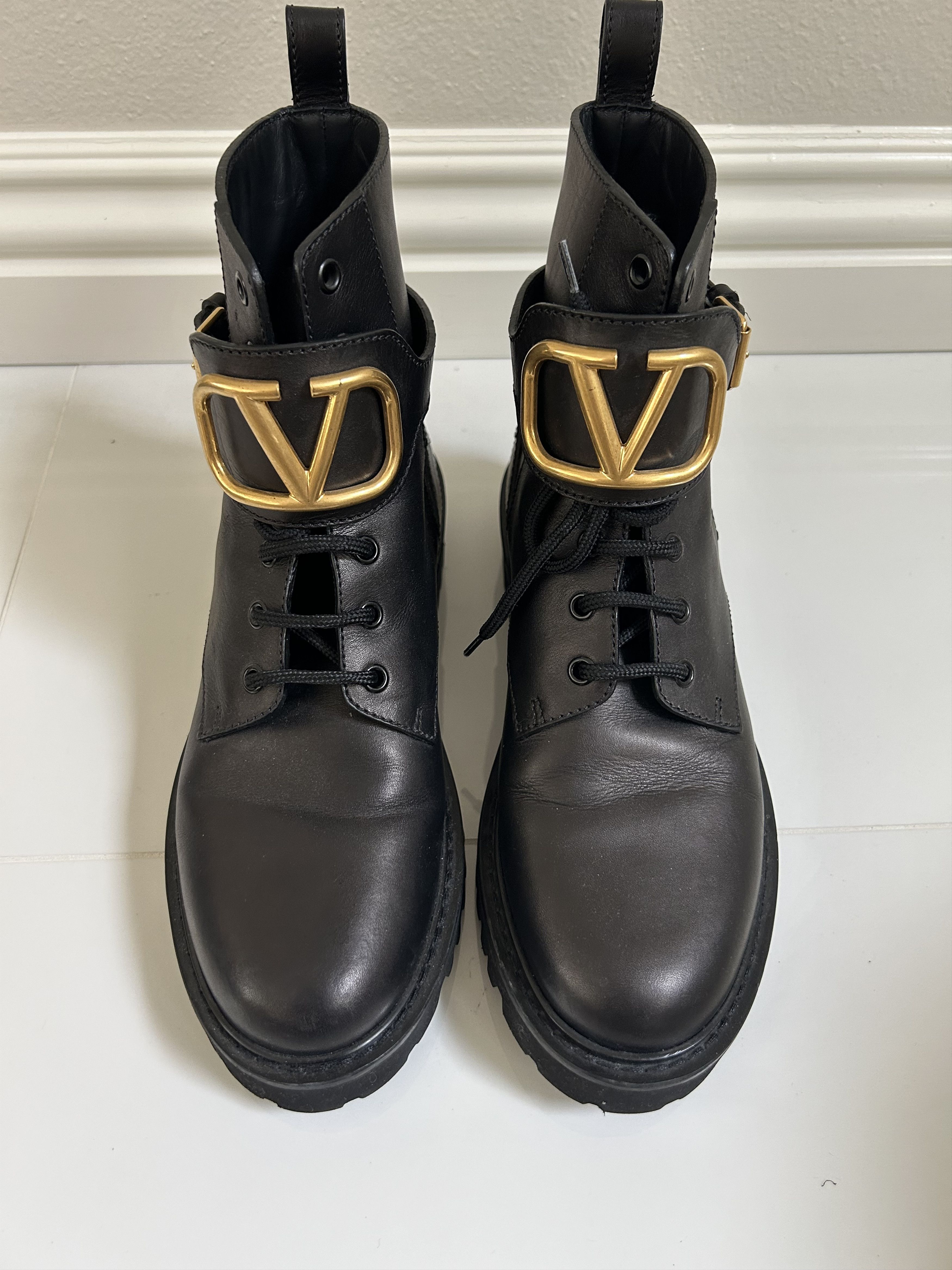 Valentino Go logo embellished leather boots