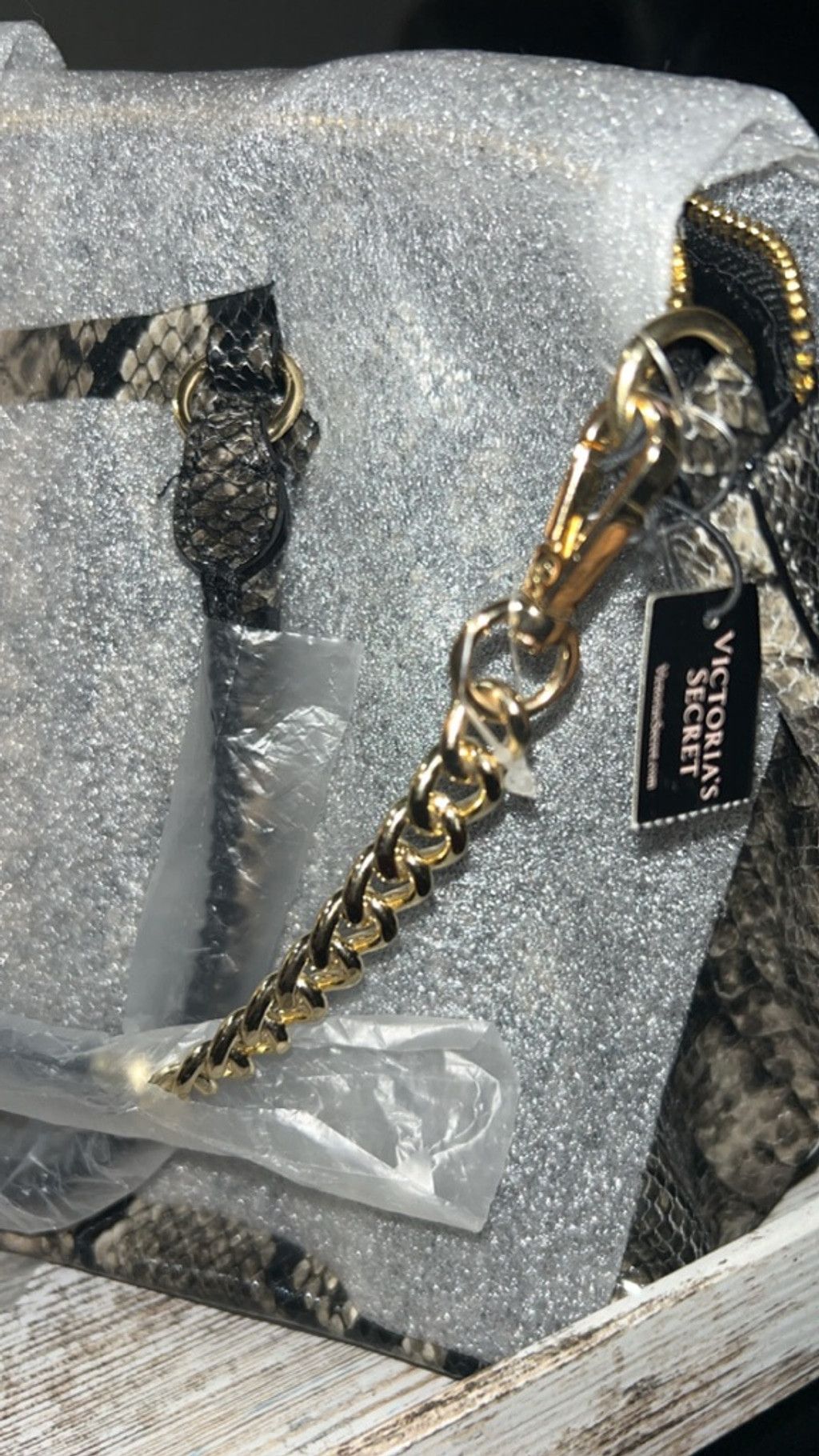 Victoria's Secret Women's Victoria's Secret One Size Snake Print Tote Bag Brow Size ONE SIZE - 3 Thumbnail