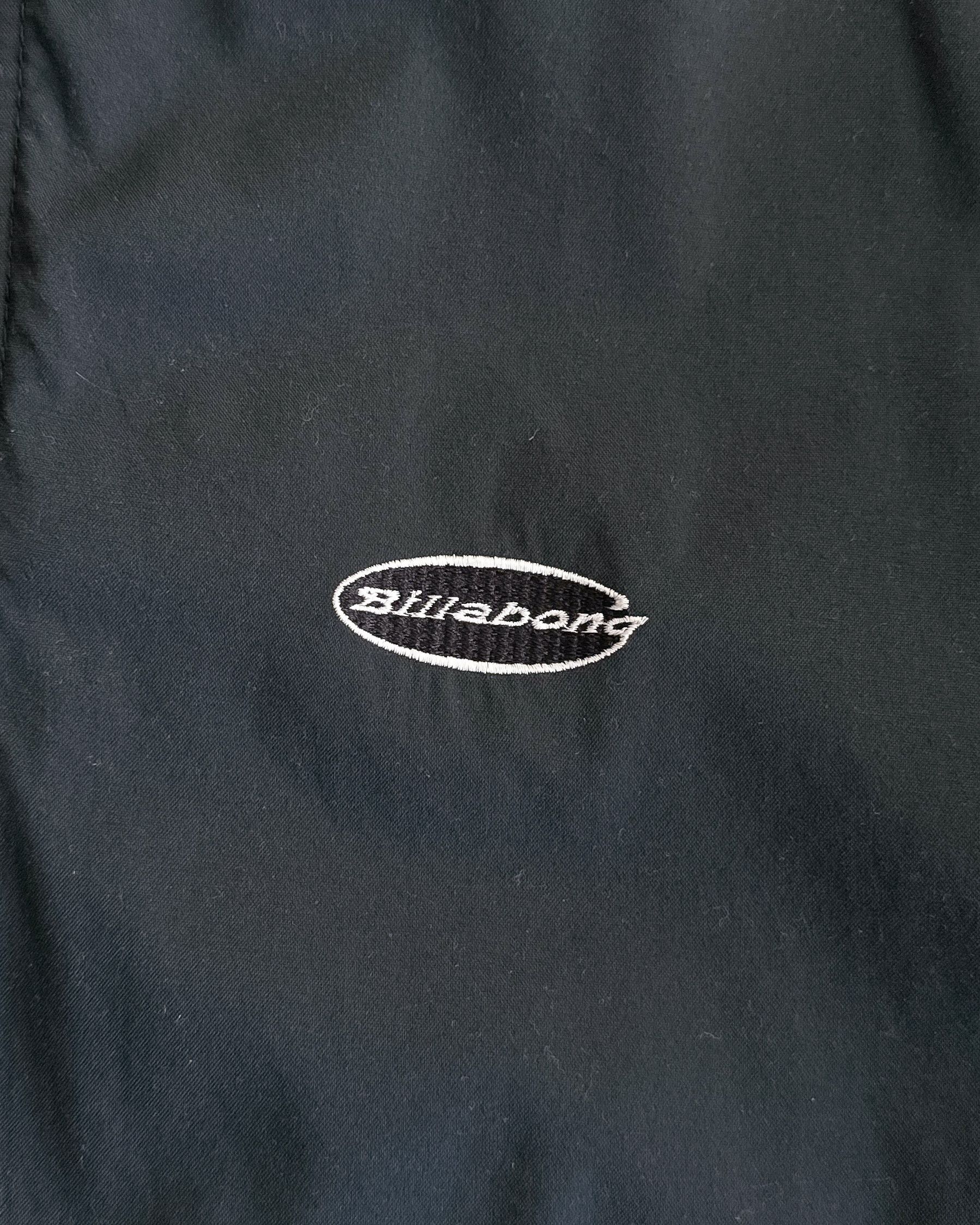 Vintage Vintage 90s Billabong Mammoth Hooded Puffer Jacket Black Red Size US L / EU 52-54 / 3 - 4 Thumbnail