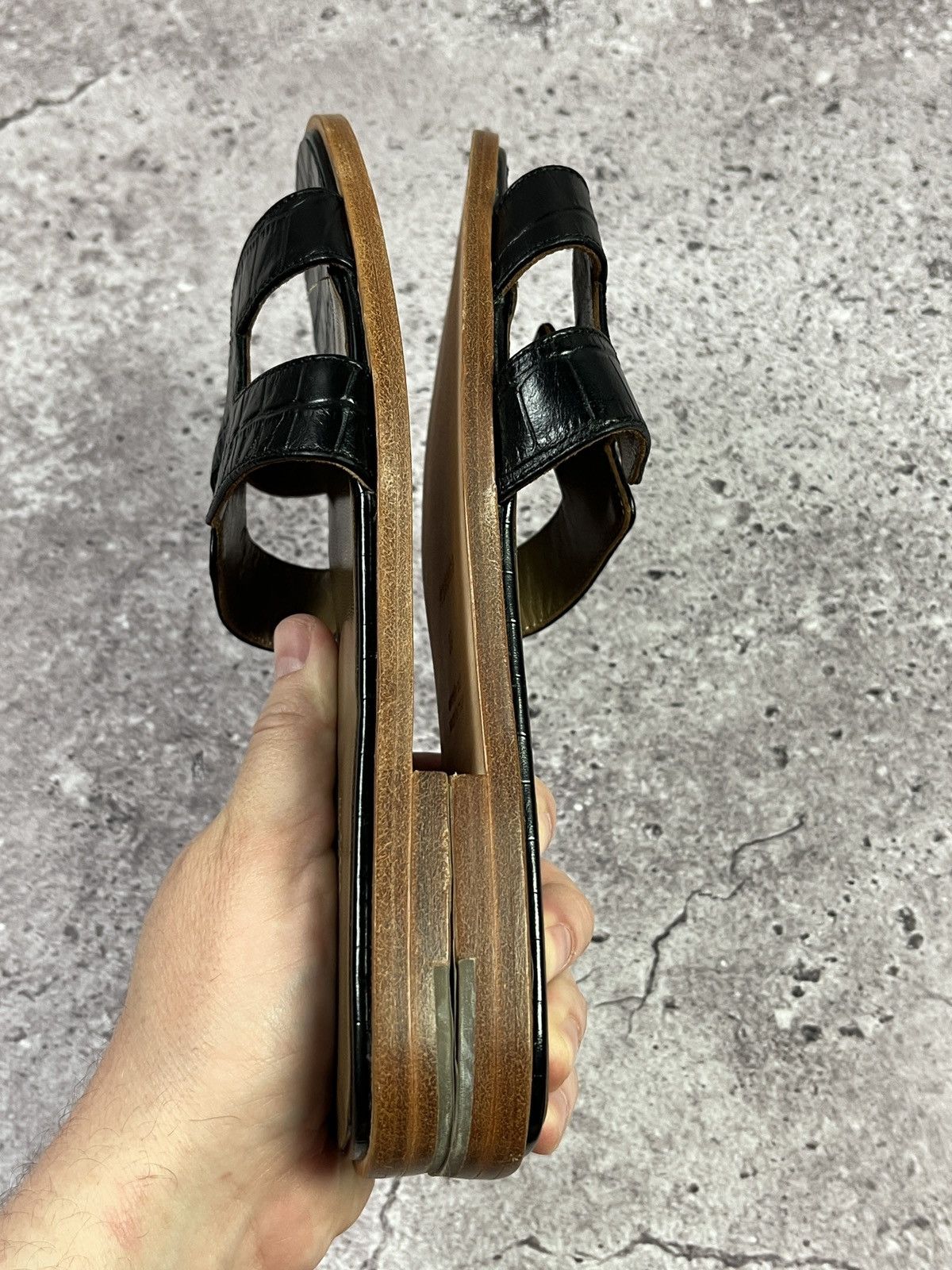 Hermes Hermès Oran 39 Black Croc Embossed Leather H Slide Flats 🇮🇹 Size US 9 / IT 39 - 12 Thumbnail