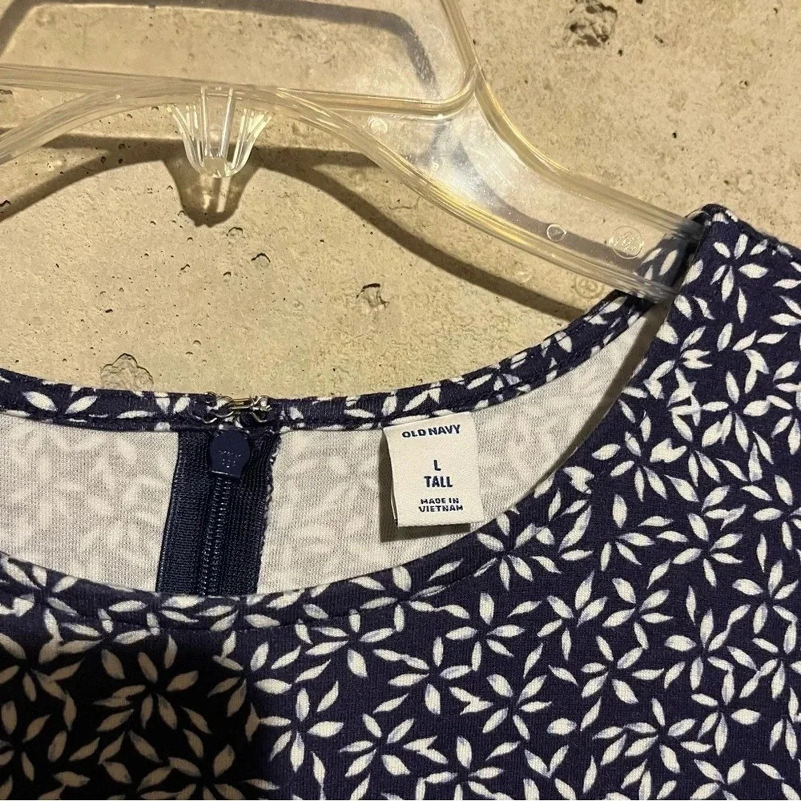 Old Navy Old Navy Leaf Print Flutter Sleeve Tank Dress Women Sz L Size L / US 10 / IT 46 - 4 Thumbnail