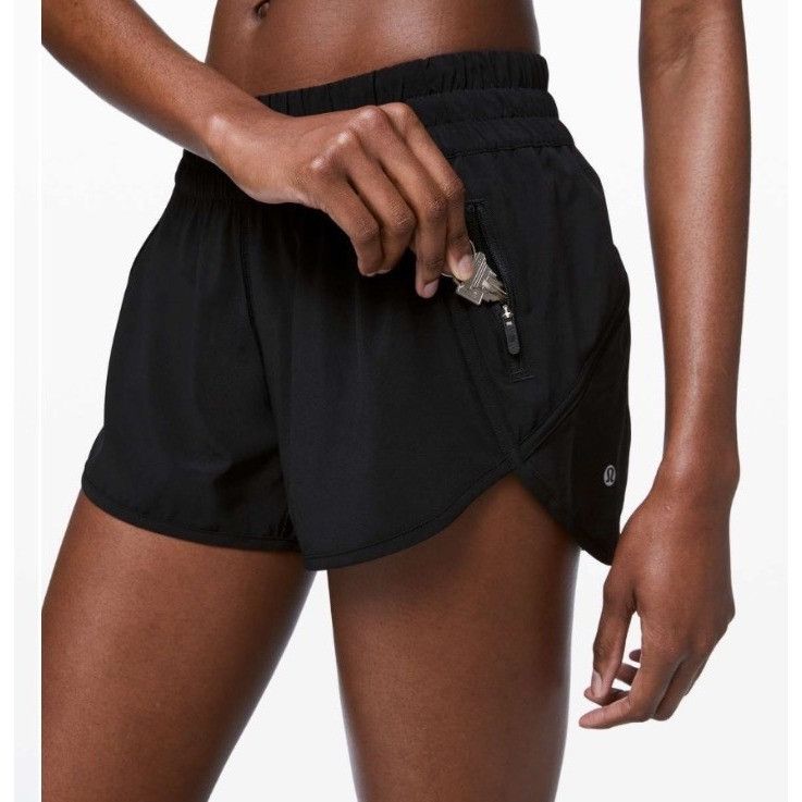 Lululemon 𝓛𝓾𝓵𝓾𝓵𝓮𝓶𝓸𝓷 Tracker Short V *4" Size 28" / US 6 / IT 42 - 3 Thumbnail
