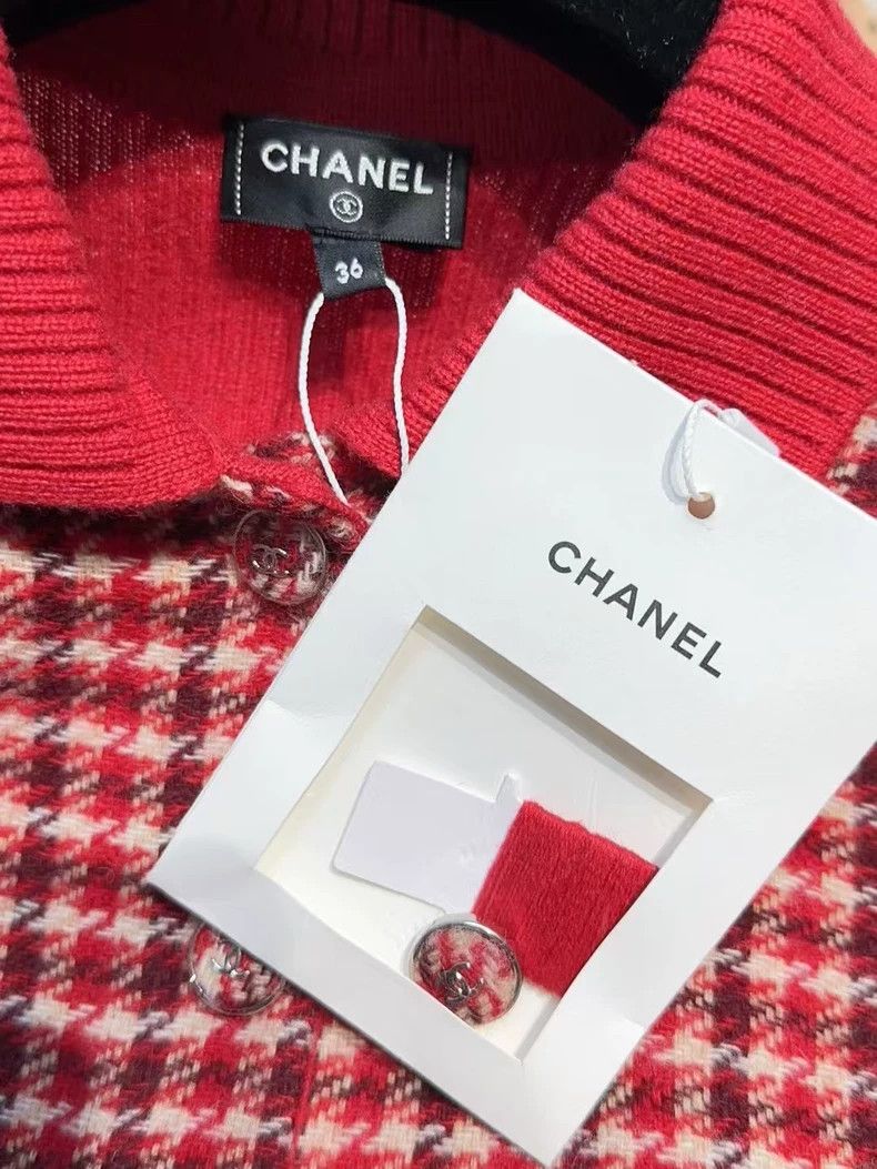 Chanel Chanel Ski series red plaid sweater jacket Size XS / US 0-2 / IT 36-38 - 5 Thumbnail