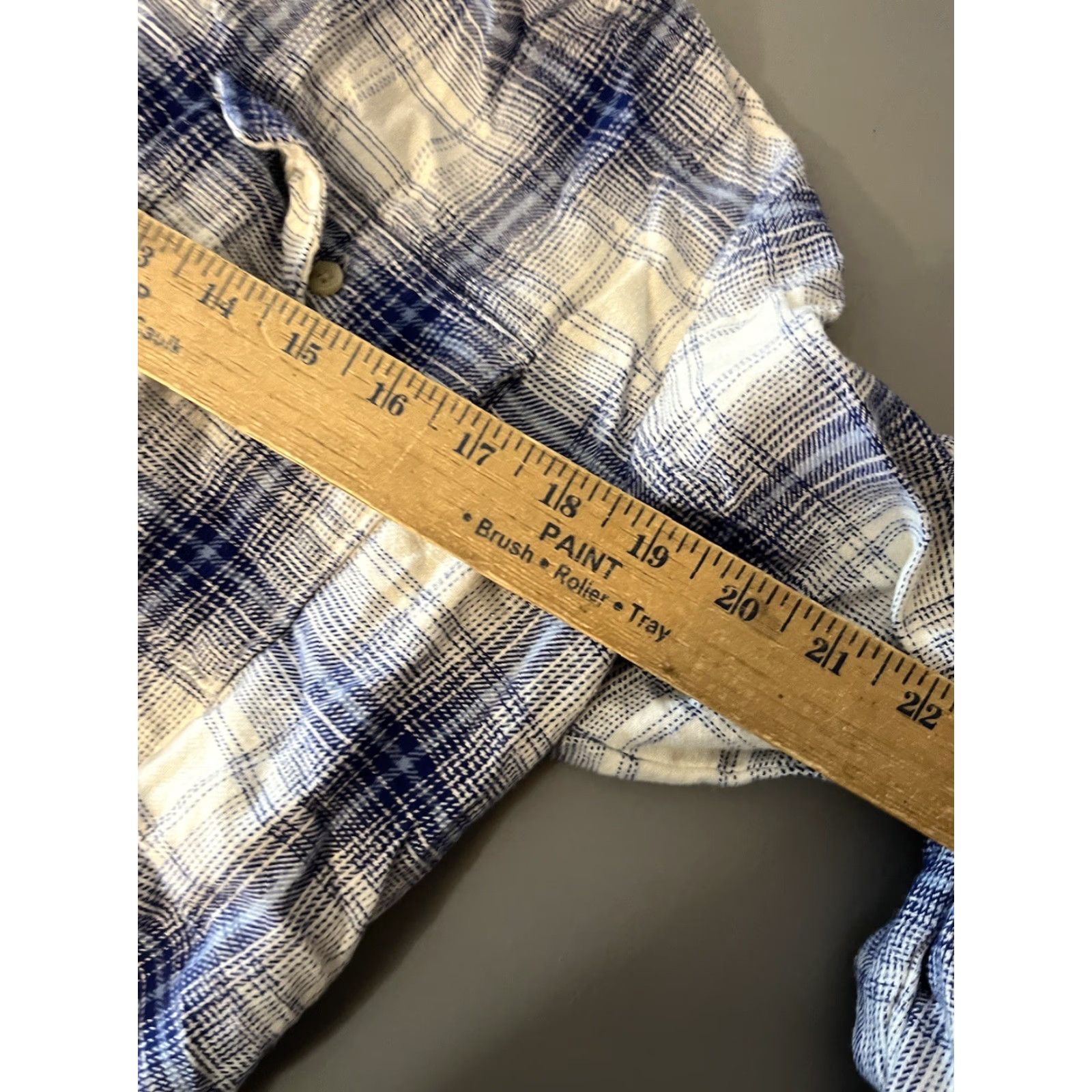 Old Navy Old Navy Boyfriend Button Down Shirt Medium M Blue Plaid Women Shirt Button-Up Adult M Blue Plaid Womens Size M / US 6-8 / IT 42-44 - 5 Thumbnail