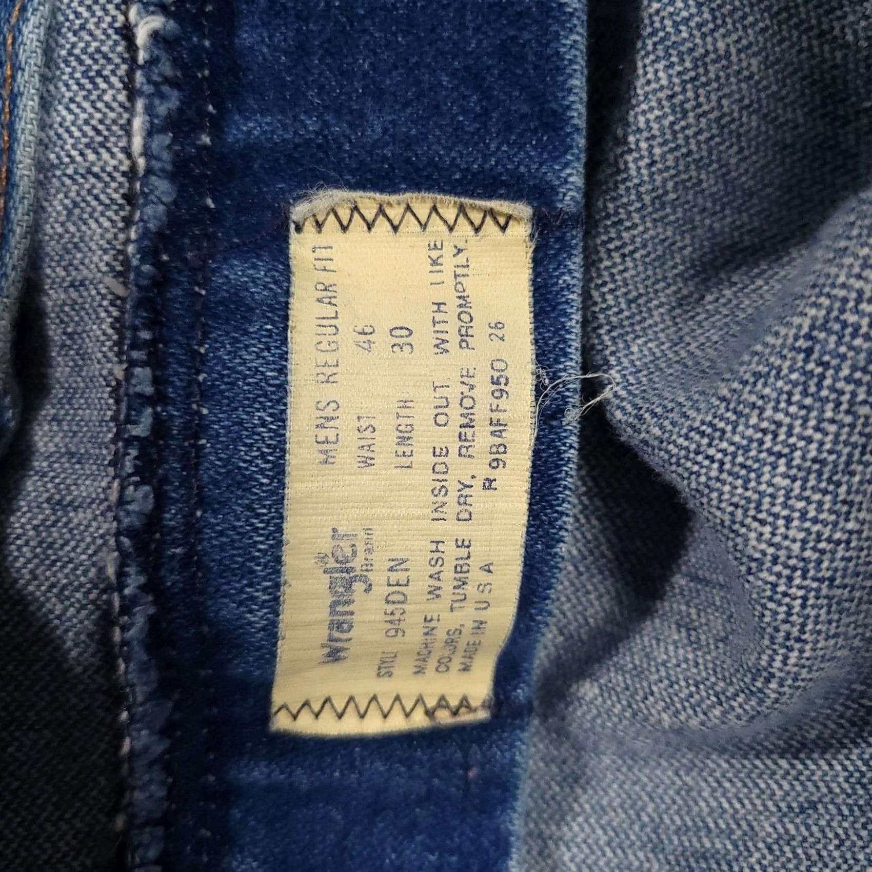 Wrangler Wrangler Jeans Mens 46 Regular Denim 945DEN Straight USA Made Blue 5-Pocket Zip Fly Cowboy Regular Fit Size US 30 / EU 46 - 6 Thumbnail