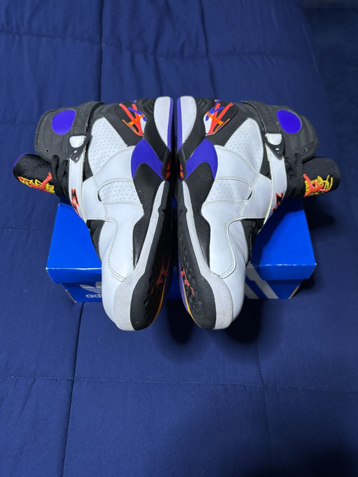 Jordan Brand Air Jordan 8 Three-Peat 2015 Size 13 Size US 13 / EU 46 - 4 Thumbnail