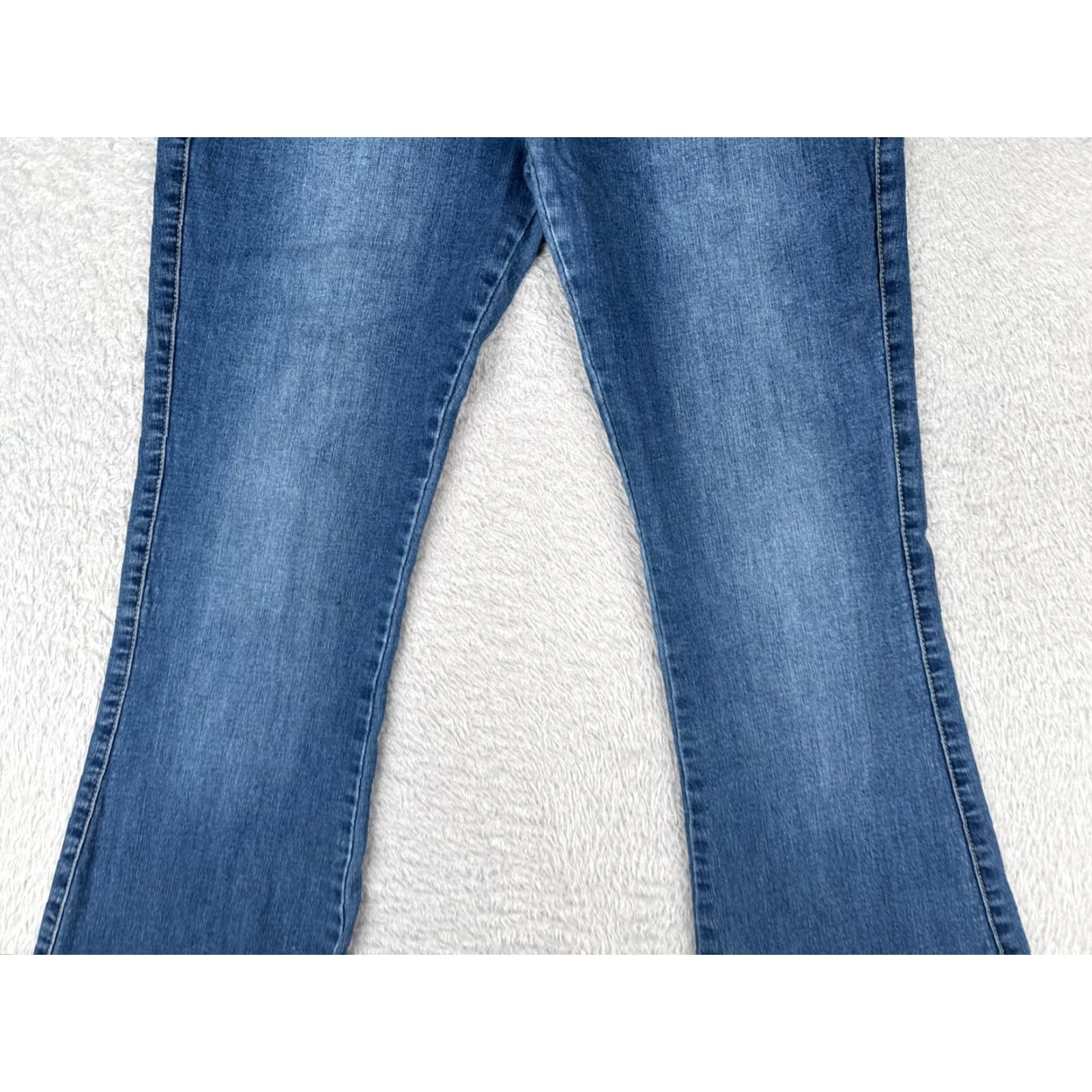 Shein Vintage SheIn Womens Jeans Flared Cotton Blend Mid Rise 28x31 Blue Denim 2010s Girls Size 32" / US 10 / IT 46 - 3 Thumbnail