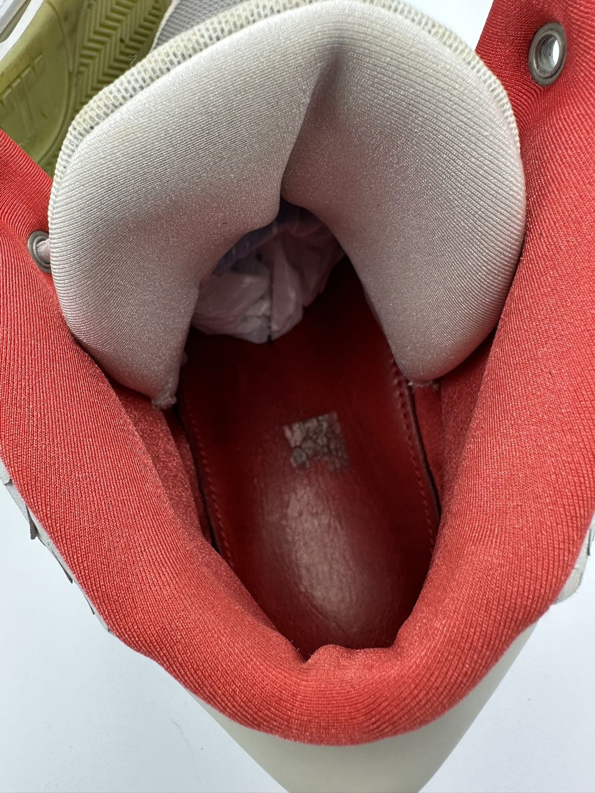 Kanye West × Nike Nike Yeezy 2 Platinum Edition Size US 11 / EU 44 - 14 Thumbnail