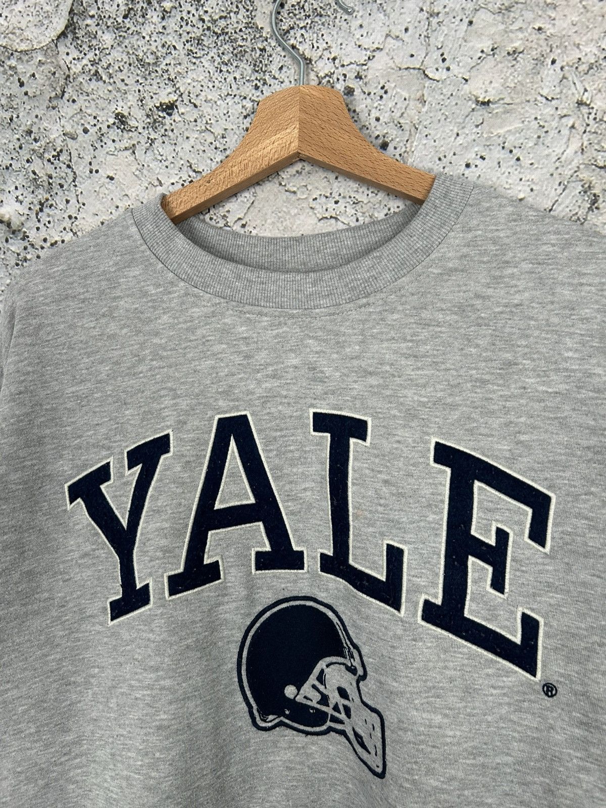 Vintage YALE University Crewneck Boxy Fit Baggy Rap Streetwear Skate Size US M / EU 48-50 / 2 - 3 Thumbnail