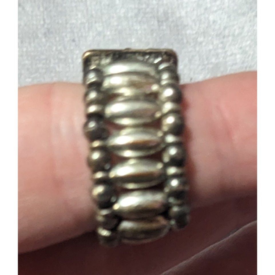 Other Glam Goth Silver Tone Rhinestone Cross Stretch Ring Size 6 1 Size ONE SIZE - 12 Thumbnail