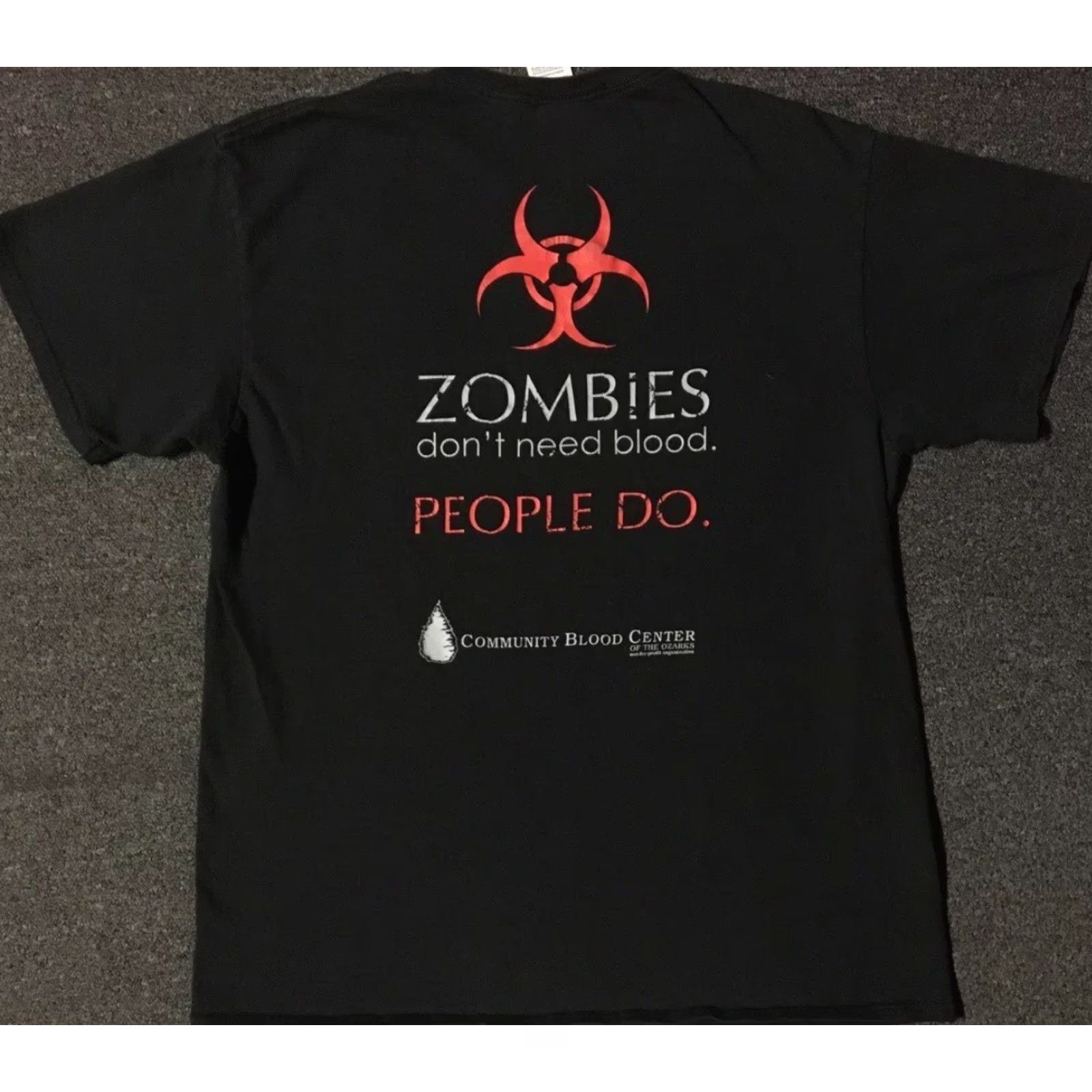 Vintage Vtg Zombies Dont Need Blood Donor Faded Shirt M Funny Joke Nurse Grunge 90s Y2K Size US M / EU 48-50 / 2 - 2 Thumbnail