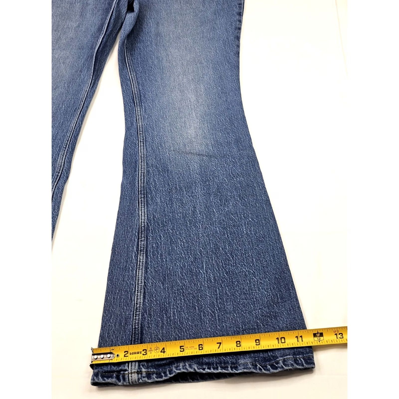 Wrangler VINTAGE Wrangler High Rise Fierce Flare Jeans Women 16 (34x32) Stretch Med Wash Denim Size 38" / US 16 / IT 52 - 2 Thumbnail