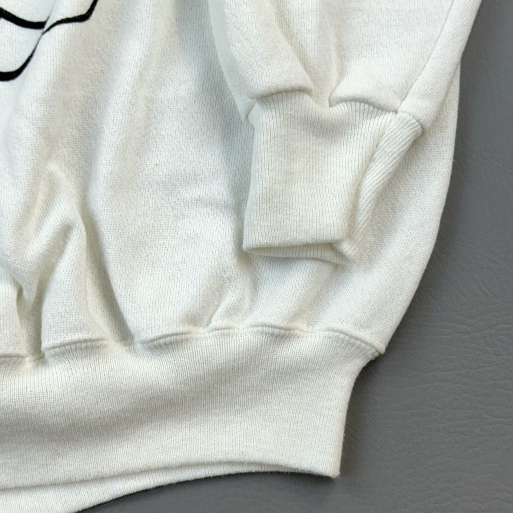 Hanes VINTAGE Hanes Her Way Sweatshirt Women's XL Pullover Deadstock USA Made 80s White Knit Logo Graphic Print Crew Neck Pullover Casual Womens (80s, USA) Size XL / US 12-14 / IT 48-50 - 3 Thumbnail