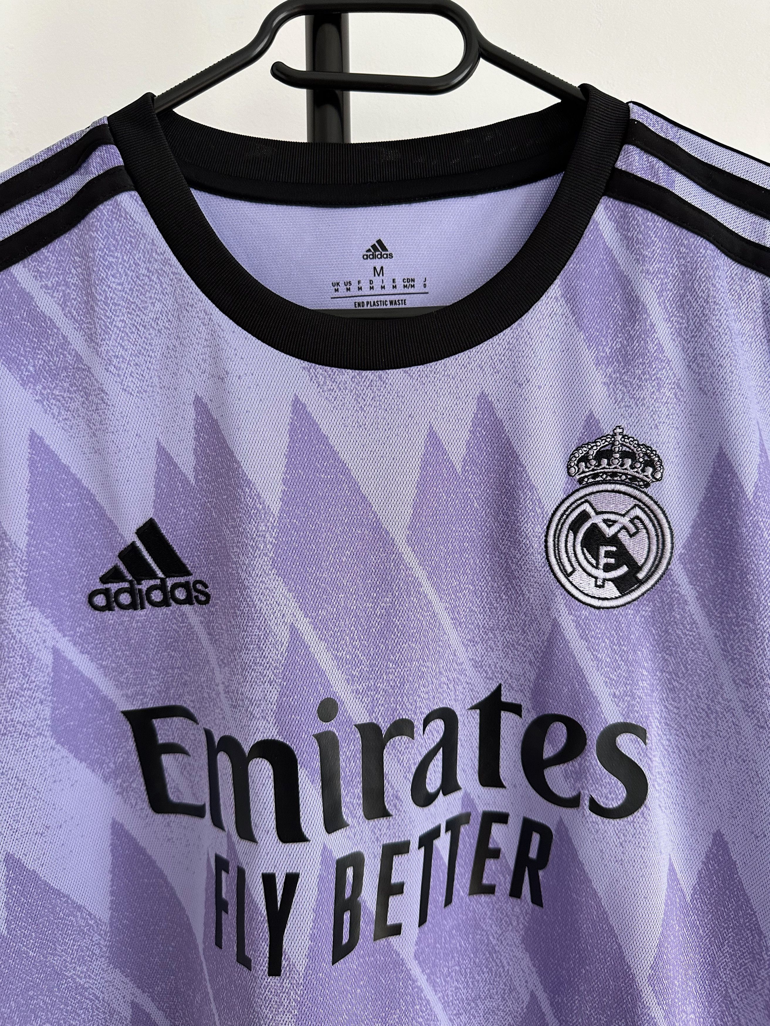 Other 2022 Real Madrid REPLICA soccer football shirt jersey Size US M / EU 48-50 / 2 - 3 Thumbnail