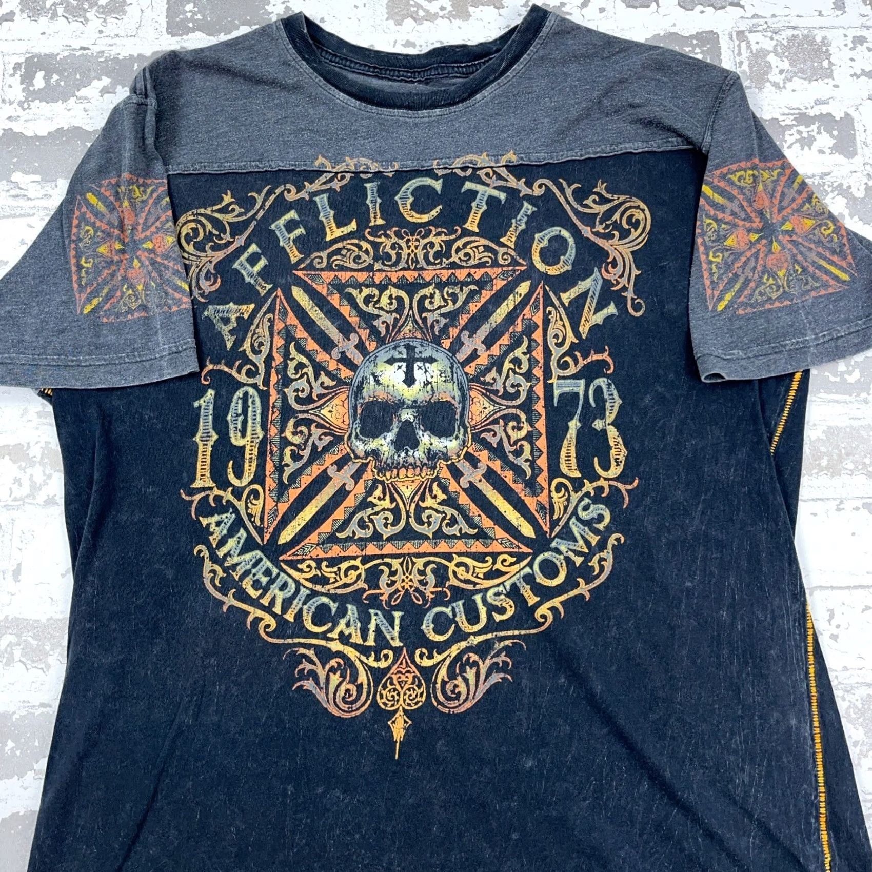 Affliction Affliction Shirt Men XL Gray Tee Crew Neck Short Sleeve Graphic T-Shirt Skull Goth Retro Motorcycle USA Bloodline Brand: Affliction Black Gray Size US XL / EU 56 / 4 - 4 Thumbnail