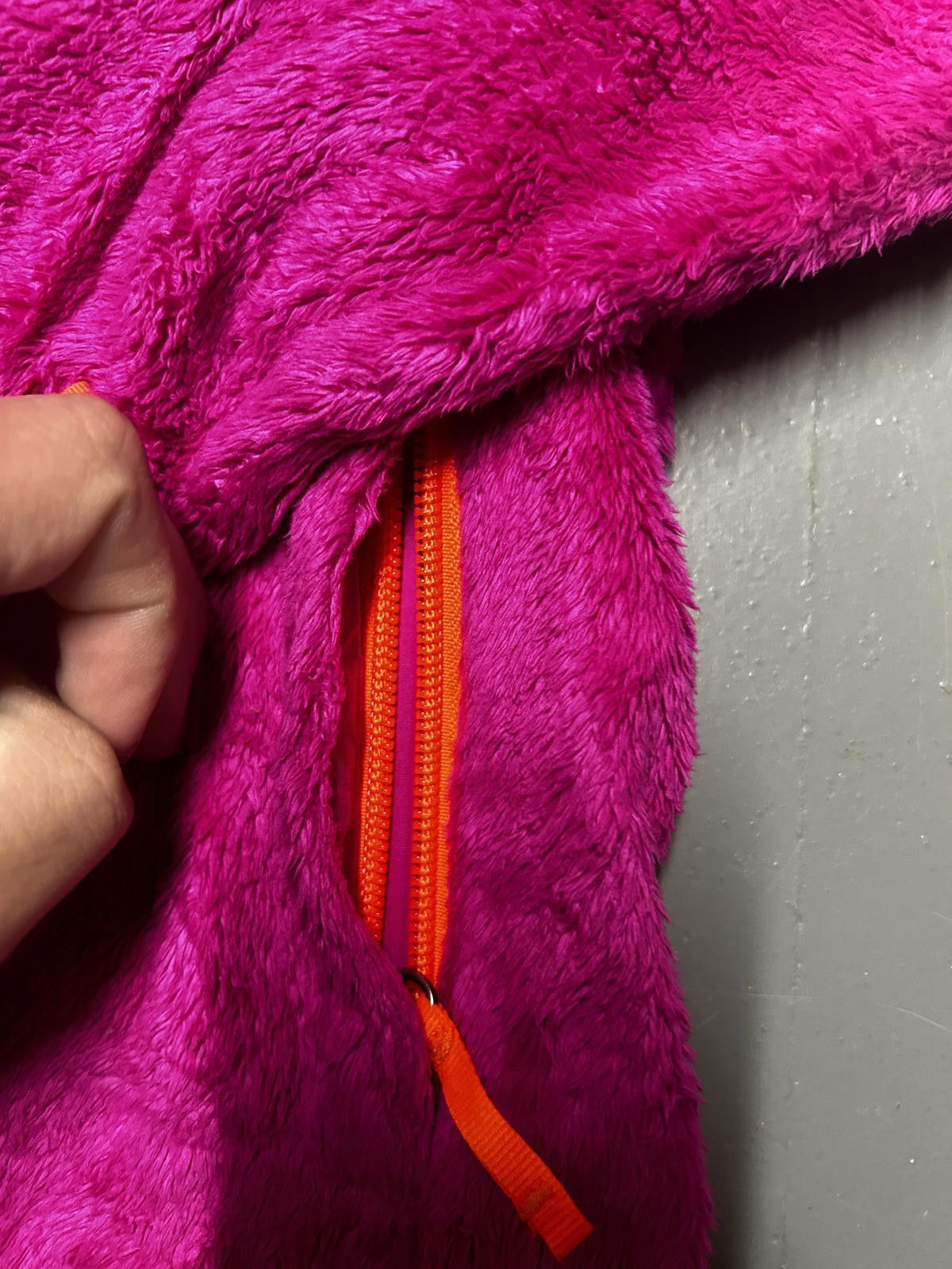 The North Face The North Face Fleece Jacket - Bright Pink Size US L / EU 52-54 / 3 - 4 Thumbnail
