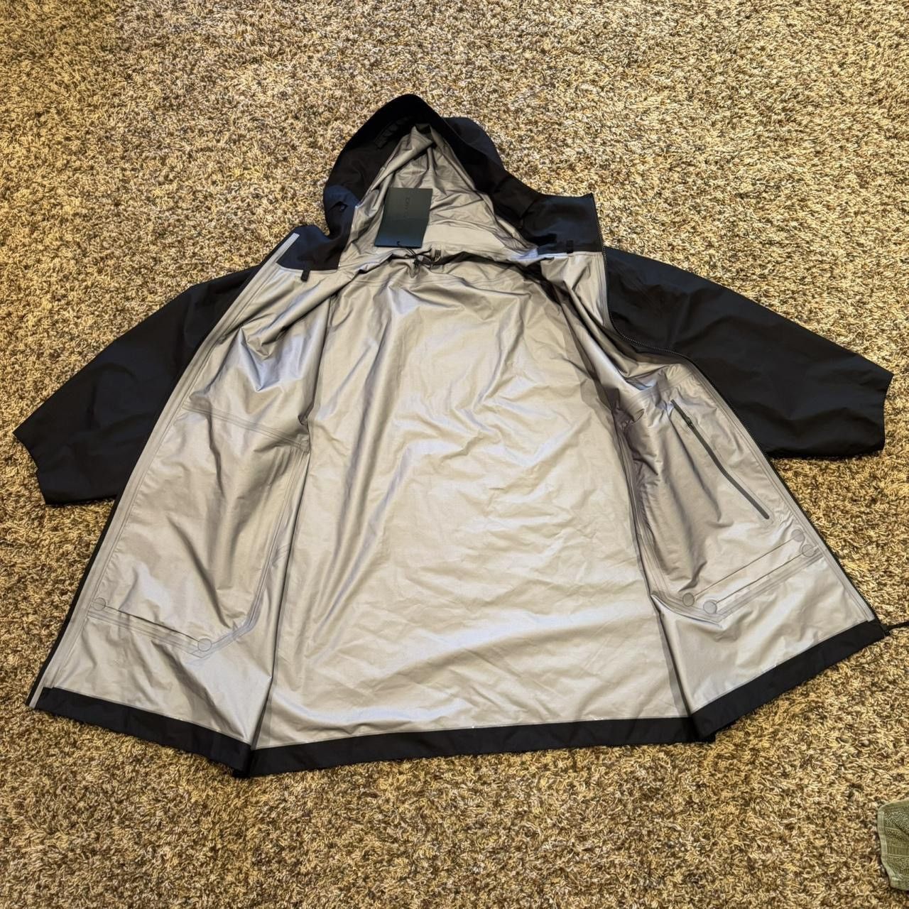 Arc'teryx NWT Arc’teryx Veilance Women’s Finite Goretex Overcoat Size ONE SIZE - 4 Thumbnail