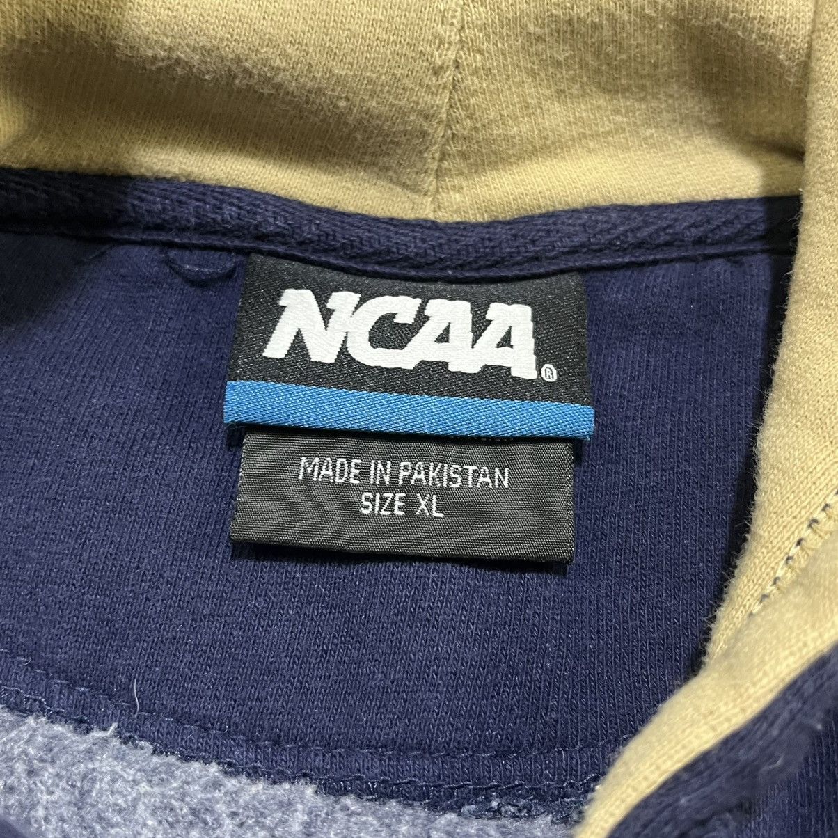 Vintage VINTAGE NOTE DAME FIGHTING IRISH Y2K NCAA HOODIE SWEATSHIRT Size US XL / EU 56 / 4 - 6 Thumbnail