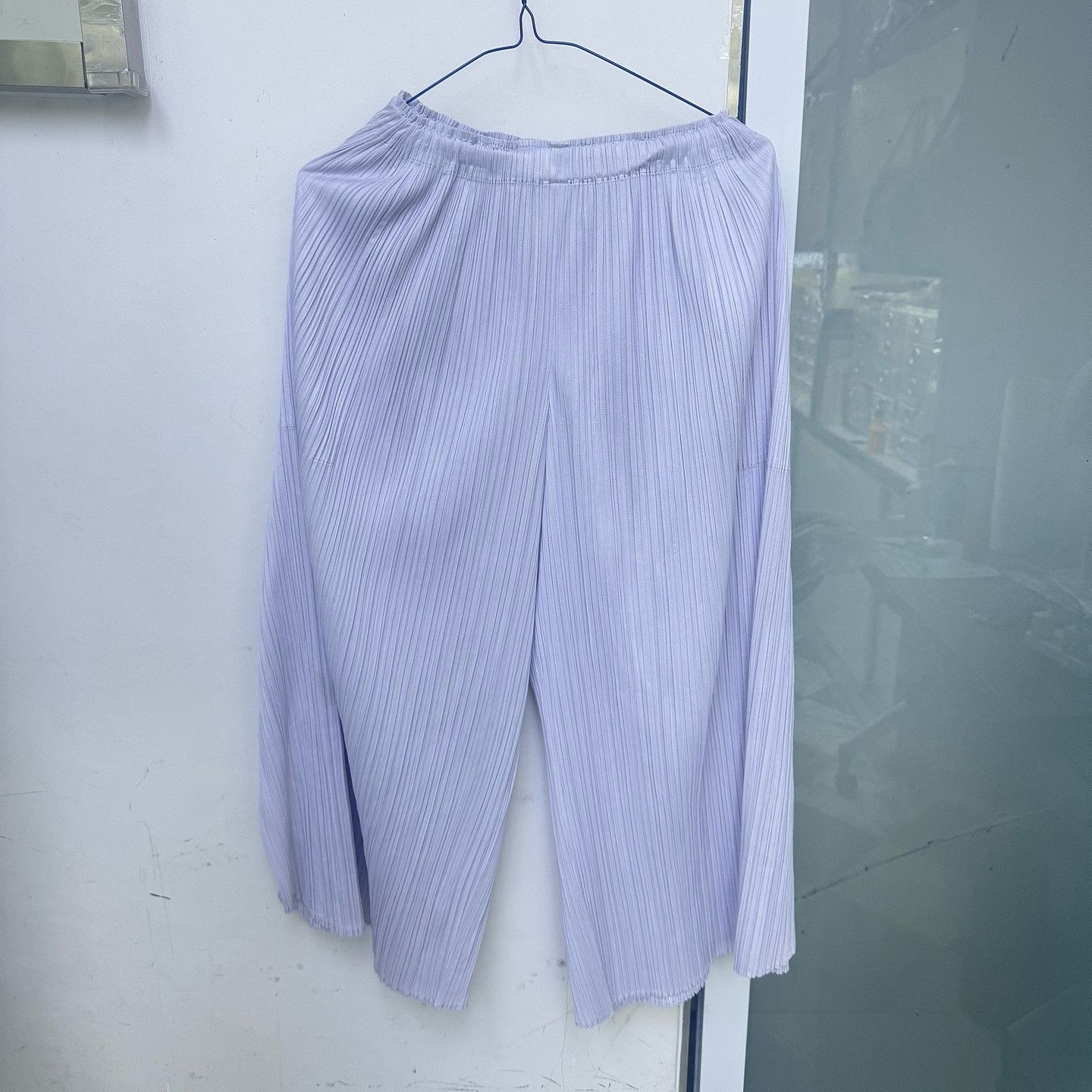 Pleats Please Issey Miyake Pleats Please Issey Miyake Lilac Pleated Pants Size 1 Size 26" / US 2 / IT 38 - 1 Thumbnail