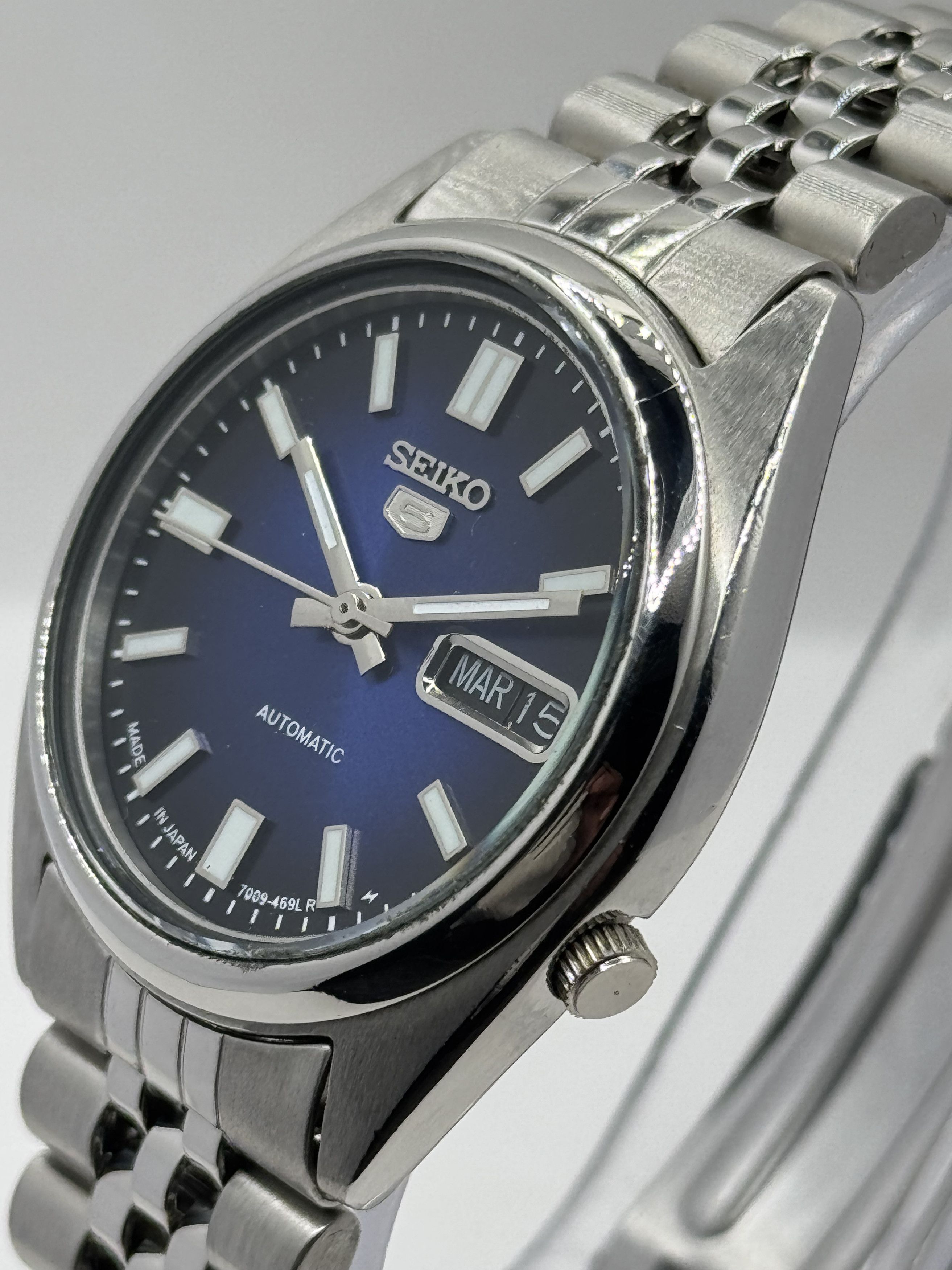 Japanese Brand Seiko 5 Automatic Wrist Watch 17 Jewels Day/Date Japan Size 36 - 4 Thumbnail