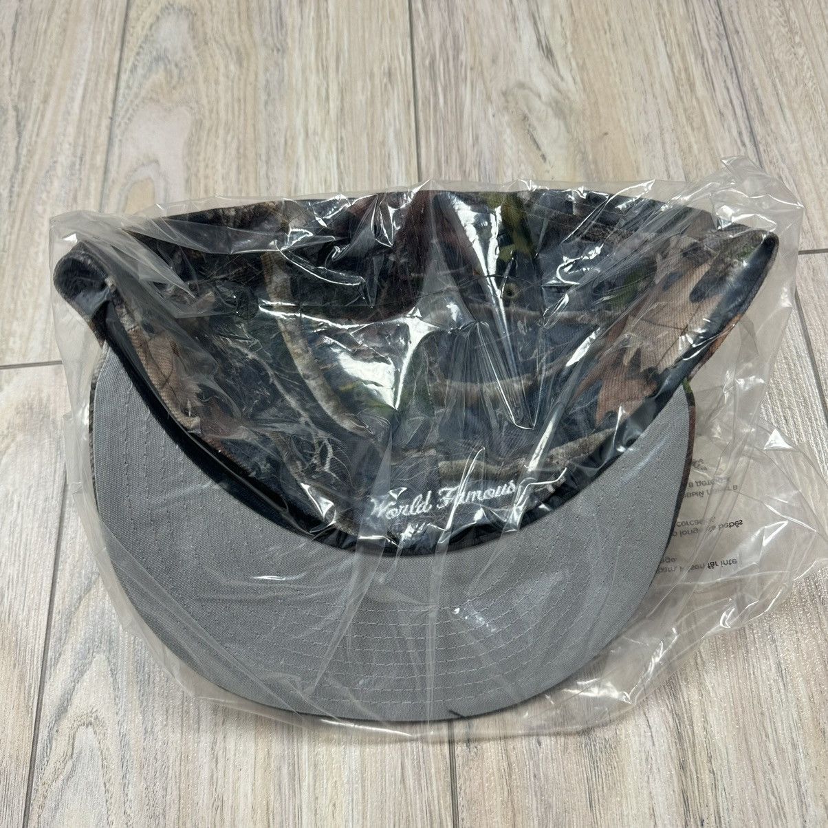 New Era × Supreme Supreme Championship Box Logo Fitted Hat Kanati Camo DS Size ONE SIZE - 8 Thumbnail