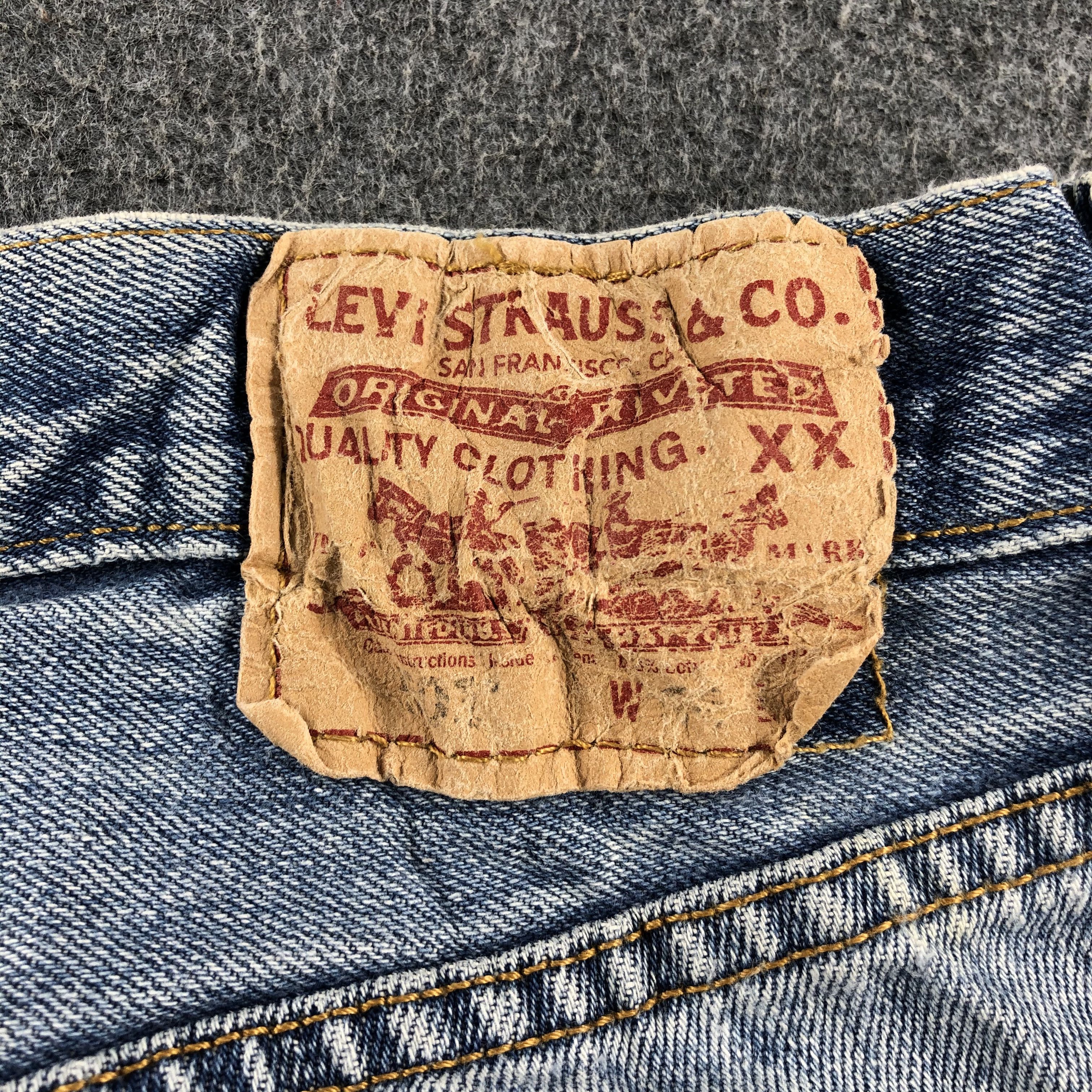 Levi's Vintage Blue Wash Levis 501 Jeans-J2440 Size US 33 - 5 Thumbnail