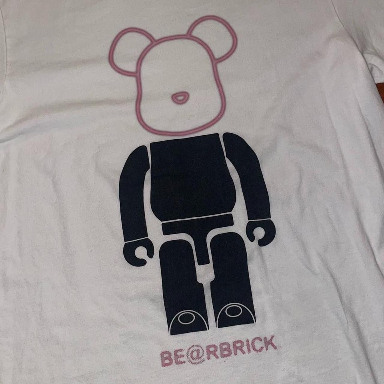 Uniqlo Rare Uniqlo x Medicom Toys bearbrick t shirt Size US M / EU 48-50 / 2 - 2 Thumbnail