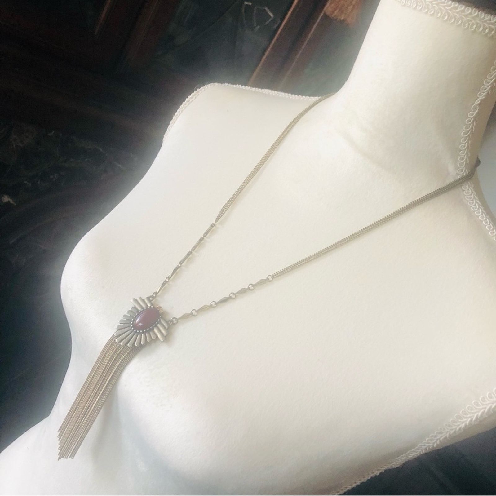 Jewelry Dyed agate cabochon antique gold tone fringe chain necklace Size ONE SIZE - 4 Thumbnail