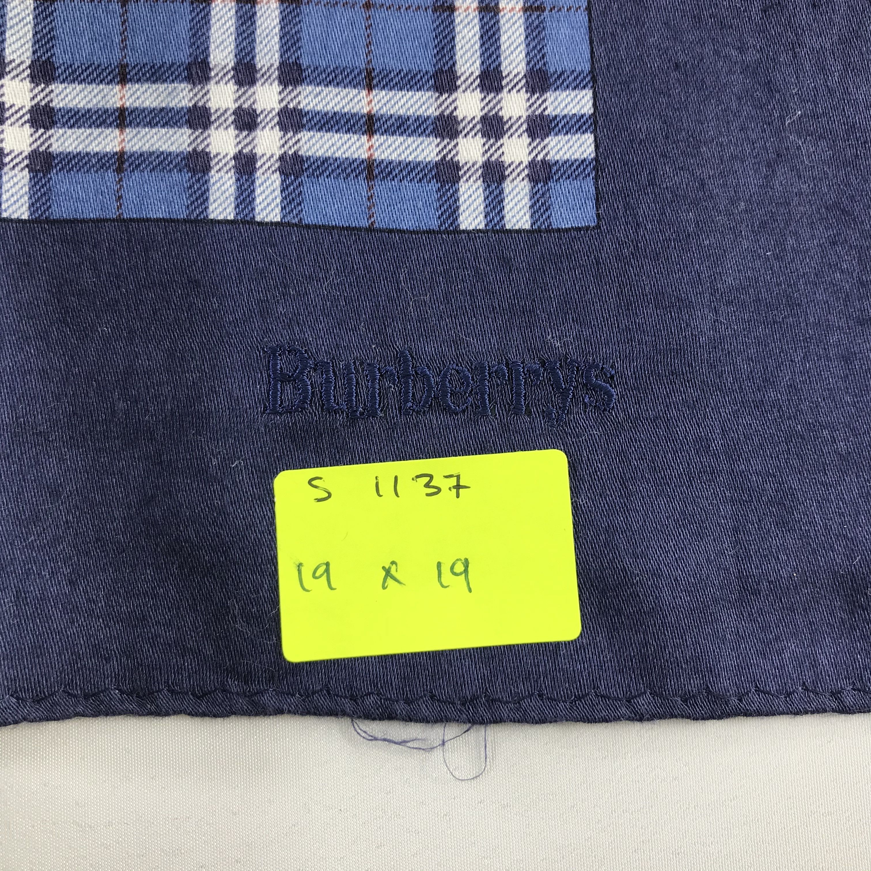 Burberry × Vintage Burberry Bandana / Handkerchief / Neckerchief - S1137 Size ONE SIZE - 5 Thumbnail