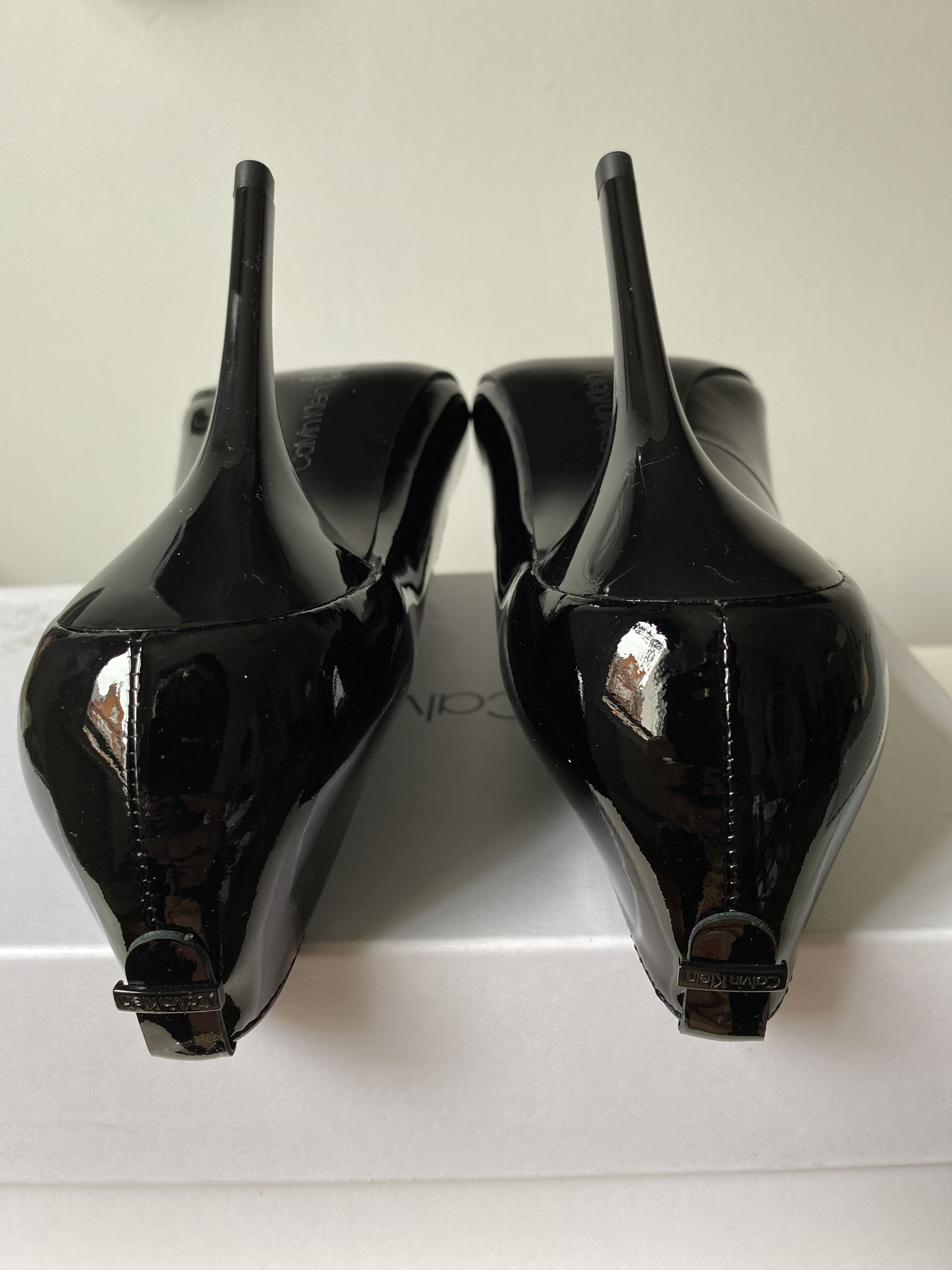 Calvin Klein Black patent heels Size US 7 / IT 37 - 4 Thumbnail