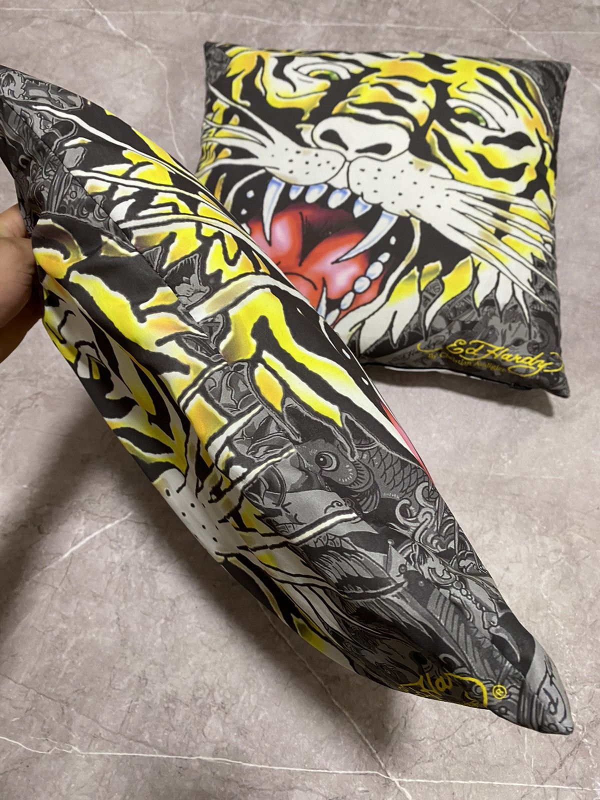 Ed Hardy Vintage Y2K Ed Hardy by Christian Audigier Two Pillow Rare Size ONE SIZE - 9 Thumbnail