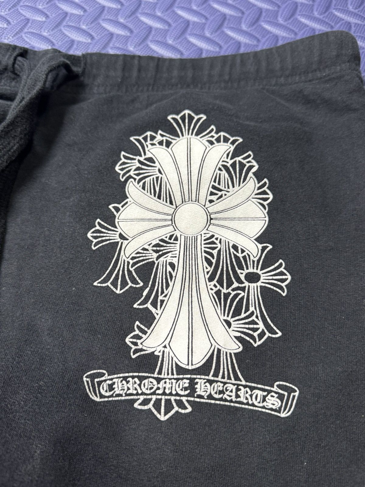 Chrome Hearts Chrome Hearts - Vintage Cemetery Cross Sweatpants Size US 31 - 9 Thumbnail