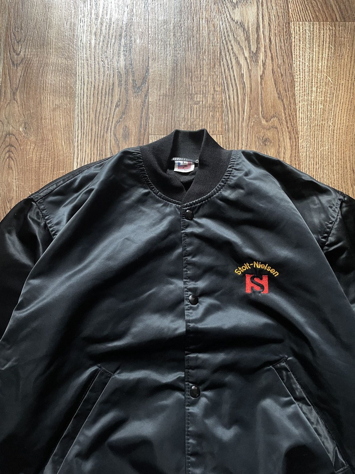 Vintage Vintage Black Bomber Jacket USA Avirex Style MA1 Size US L / EU 52-54 / 3 - 2 Thumbnail