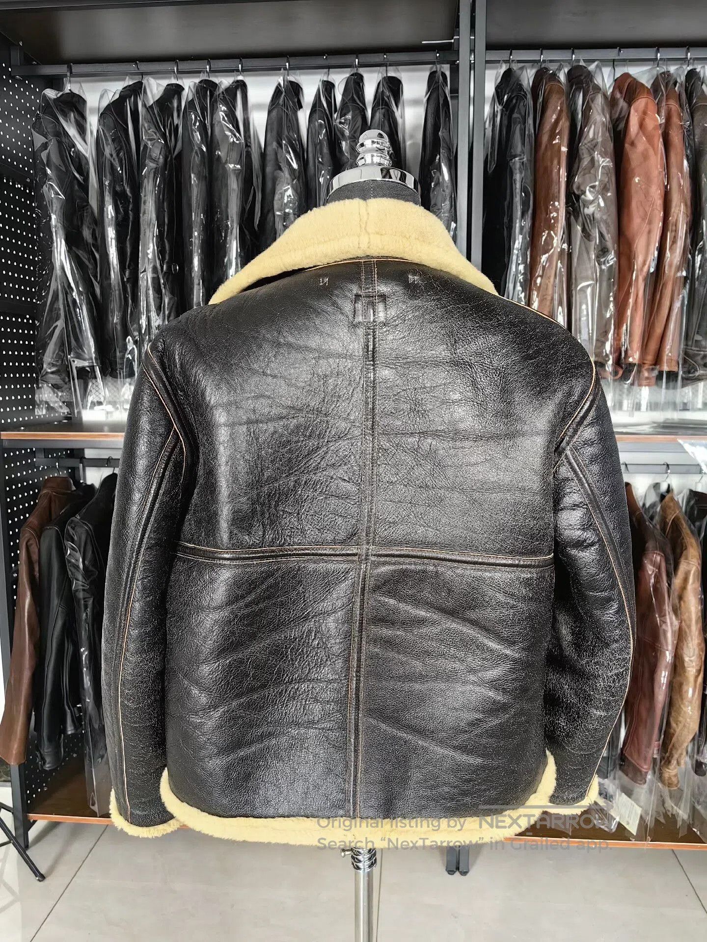 The Real McCoy's classic the real mccoy's d-1 pilot jacket. Size US M / EU 48-50 / 2 - 7 Thumbnail