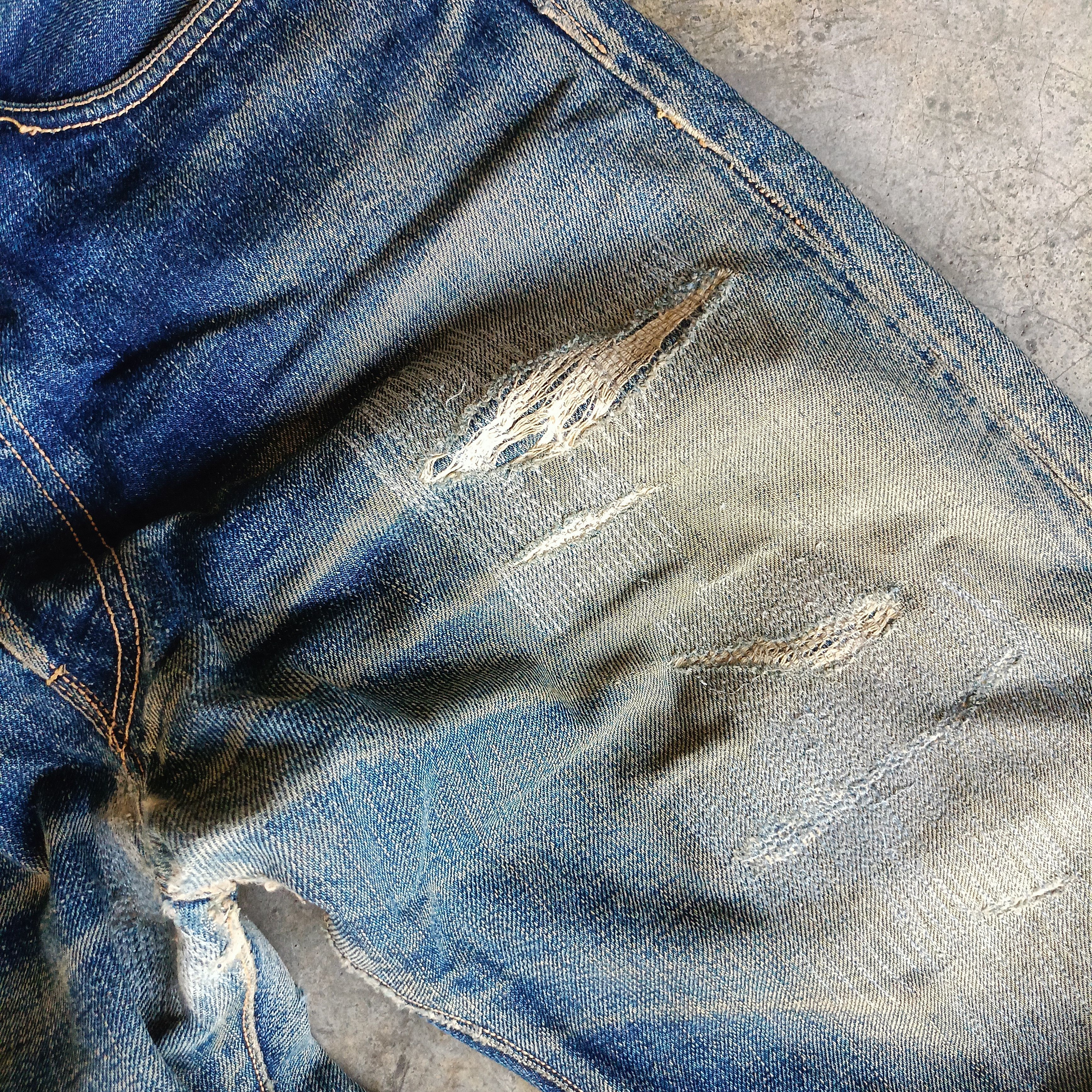 Japanese Brand Distressed Denim Sugar Cane Size US 32 / EU 48 - 6 Thumbnail