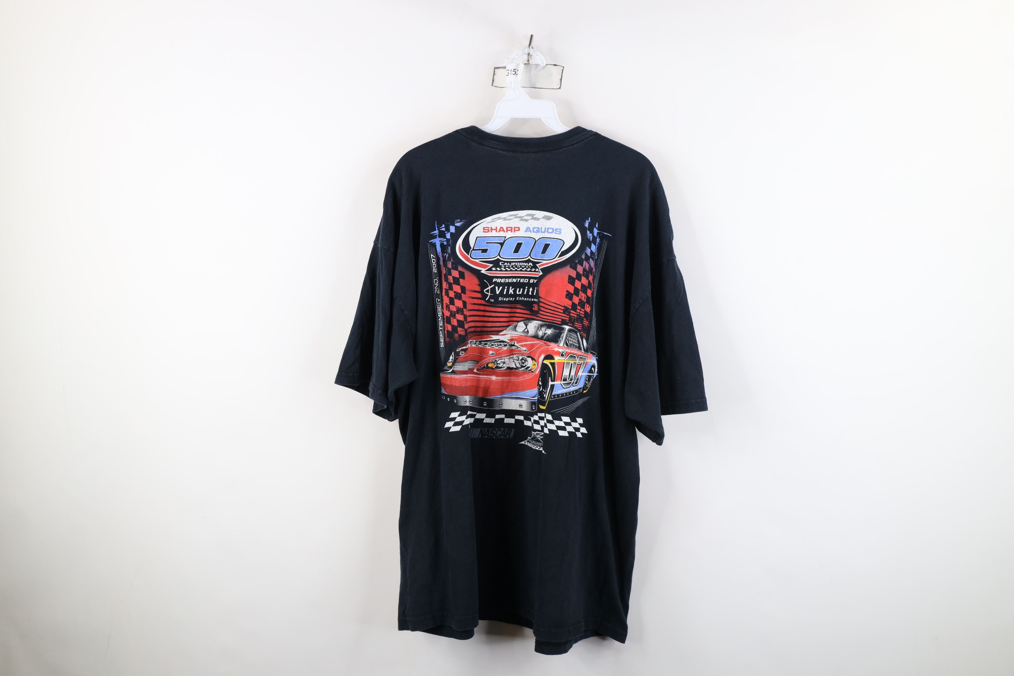 Vintage Vintage Y2K 2007 California Speedway Nascar Racing T-Shirt Size US XXL / EU 58 / 5 - 12 Thumbnail