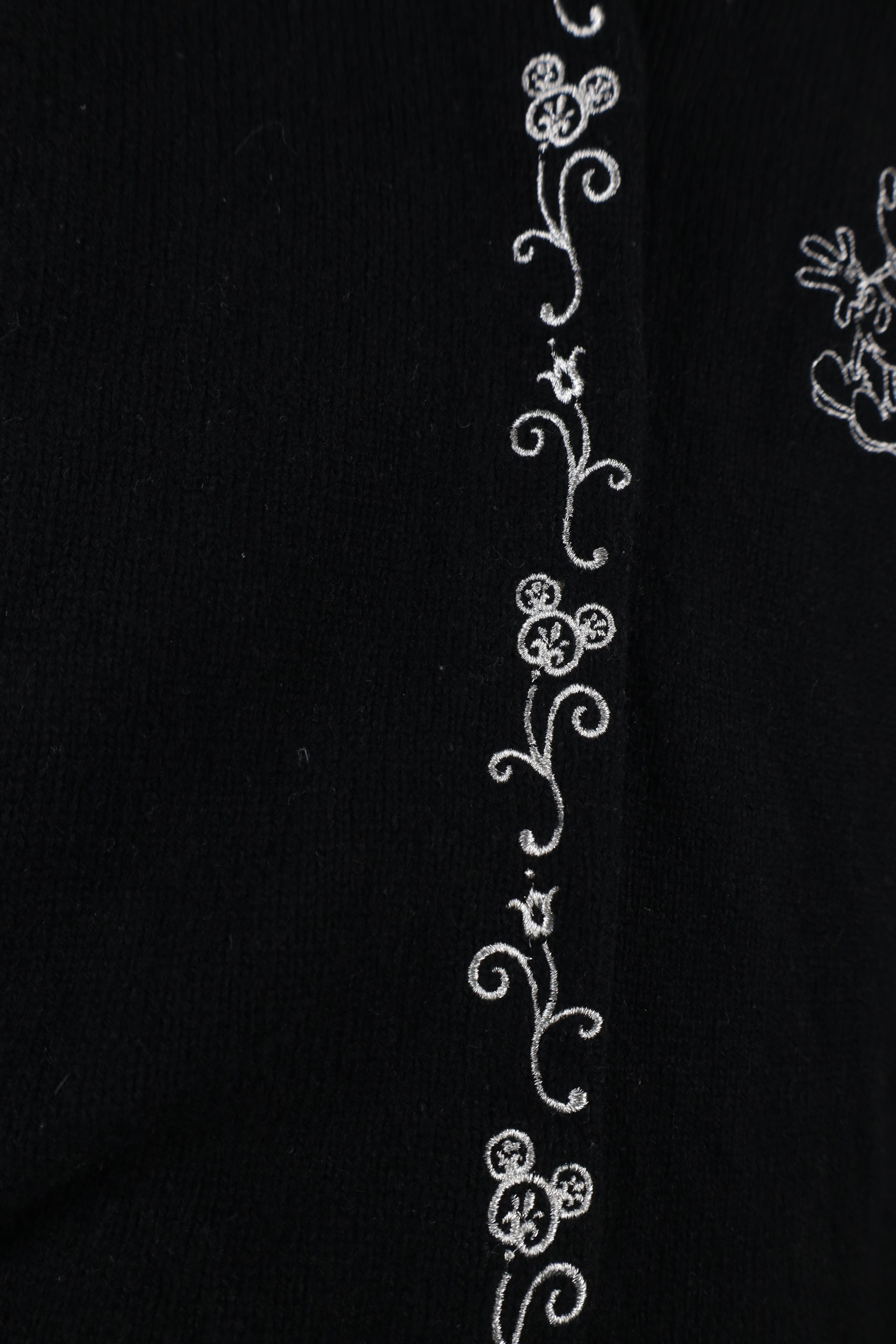 Disney × Vintage Vintage 90s Disney Mickey Mouse Wool Knit Cardigan Sweater Size L / US 10 / IT 46 - 6 Thumbnail